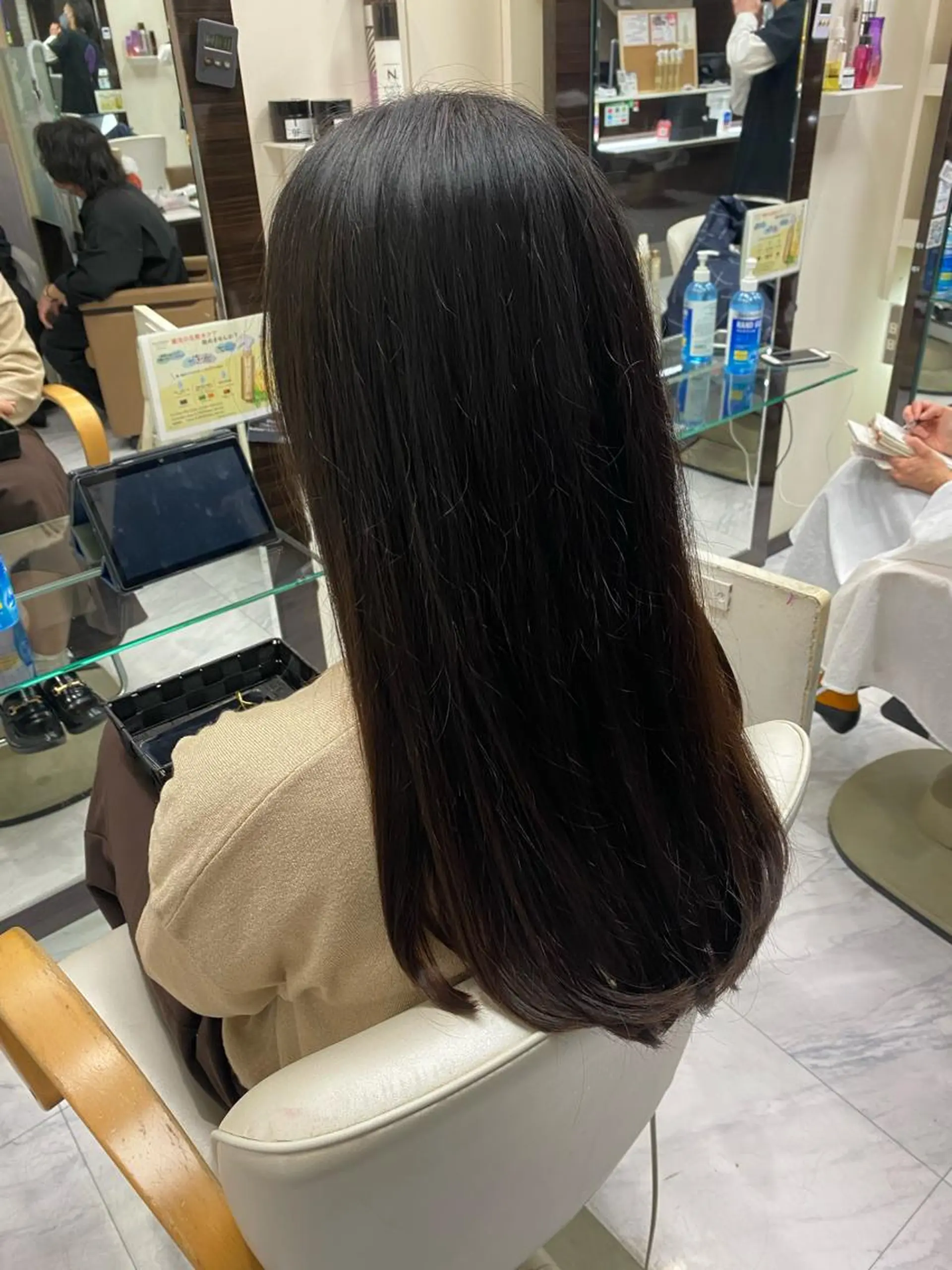 ロング レイヤーカット シャギー 目黒 碧人のヘアスタイル