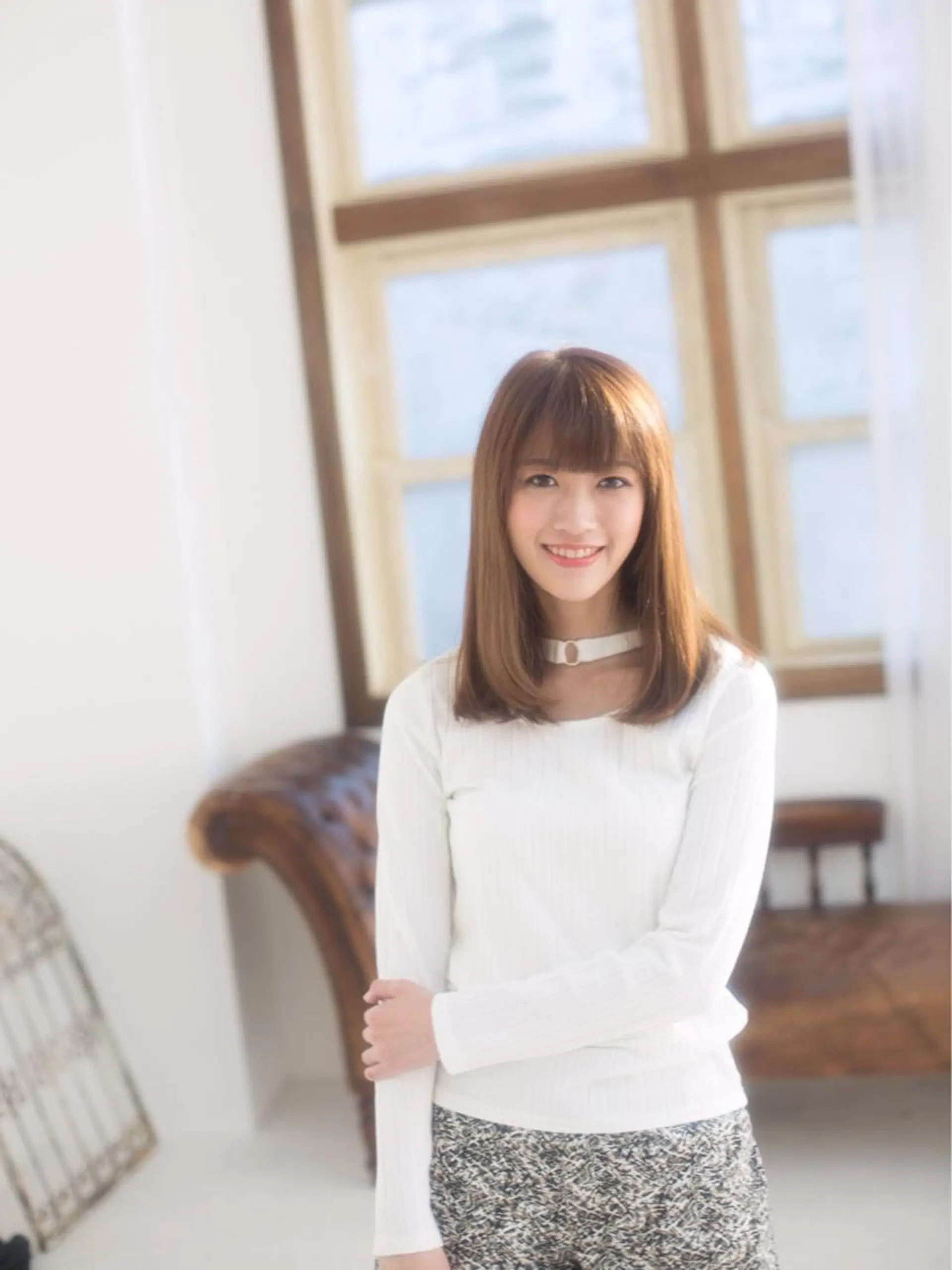 ミディアム カラー ヤナ マネージャーのヘアスタイル