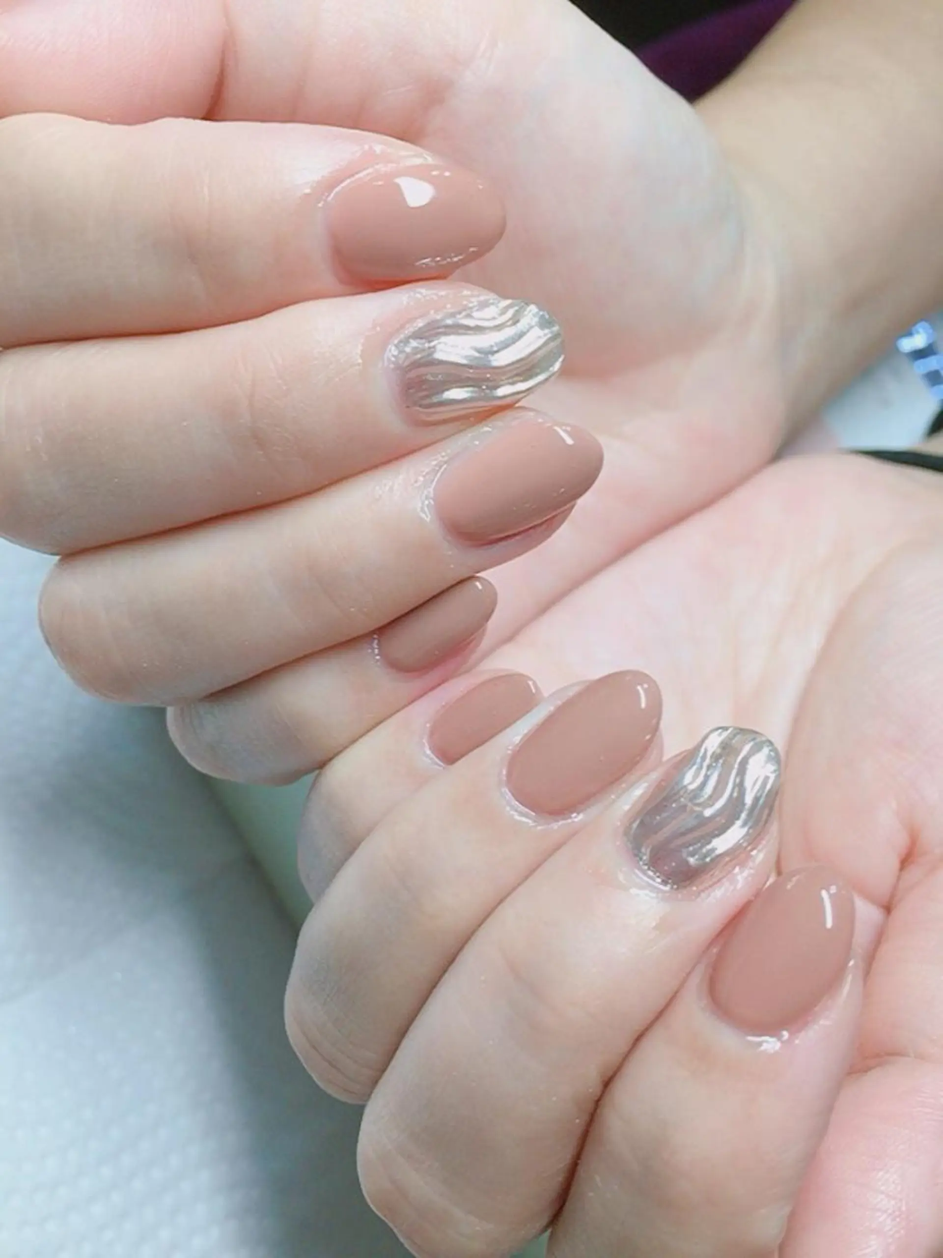 ネイル ミラーネイル ガールネイルサロン所属・ガール ネイルサロンのネイルデザイン