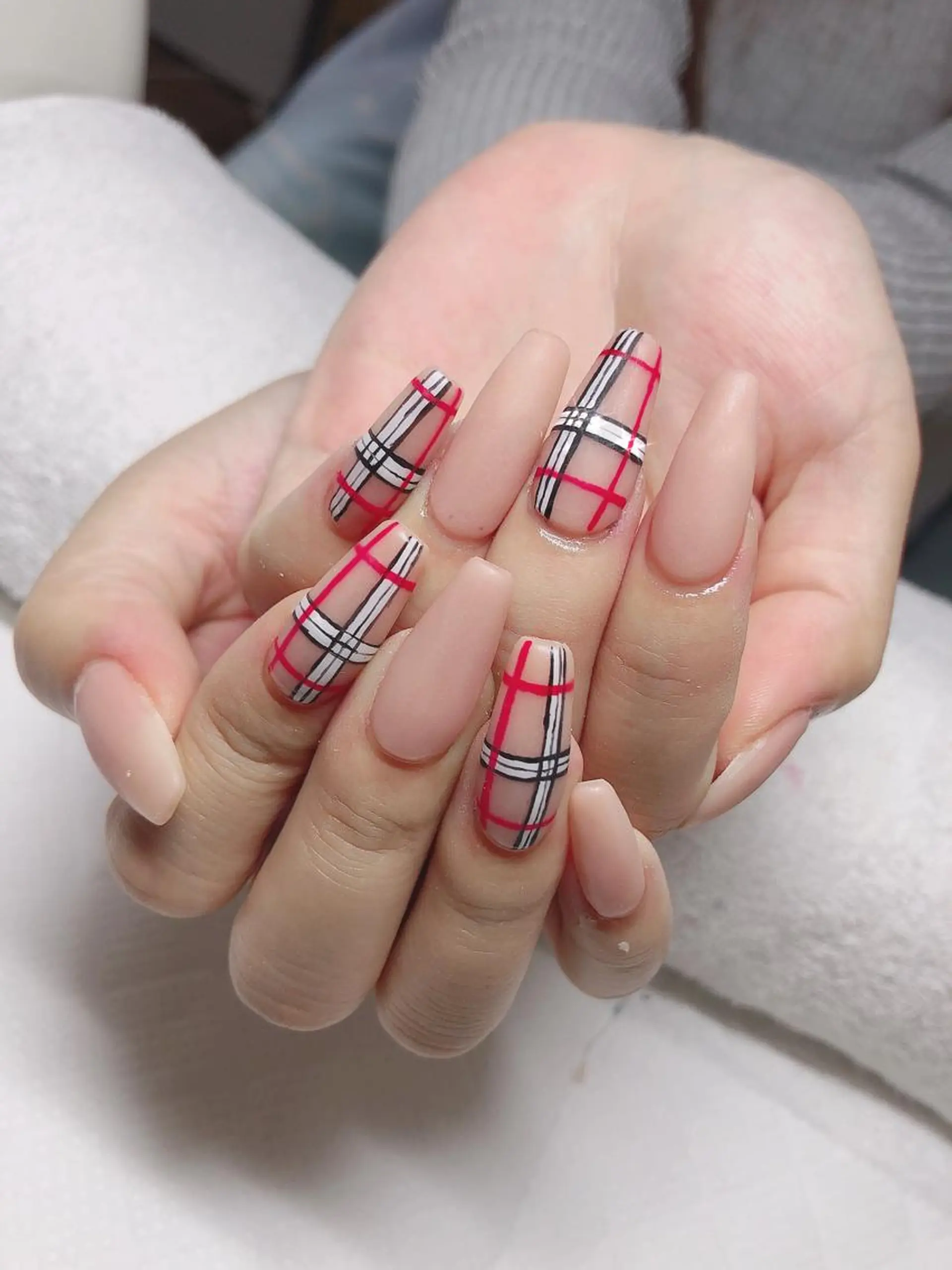 ミディアム ネイル ハンドネイル 《LB》ラブリエ Nail&eyeのマツエク・マツパデザイン