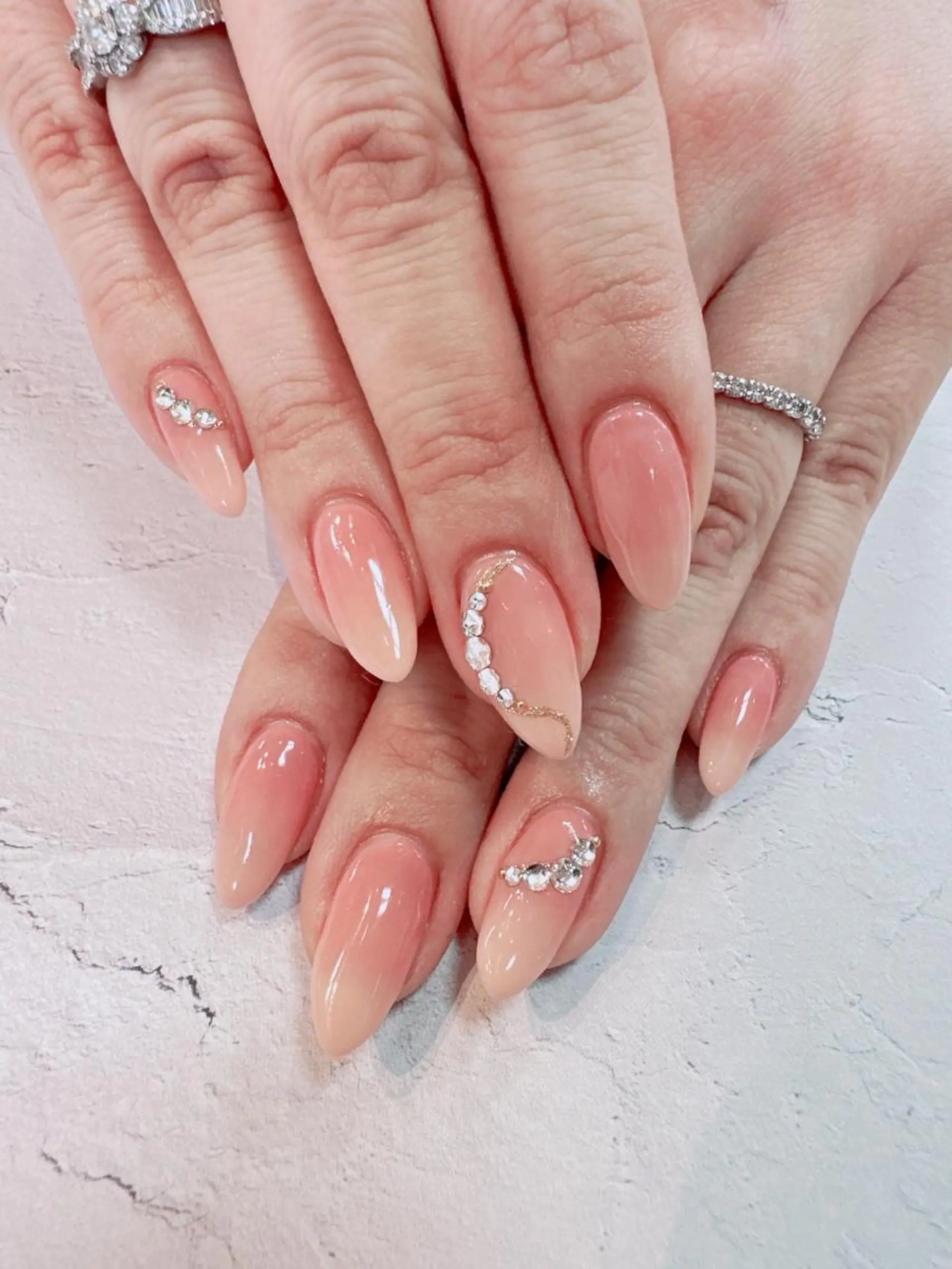 ネイル ハンドネイル nailist SATO【銀座】のネイルデザイン