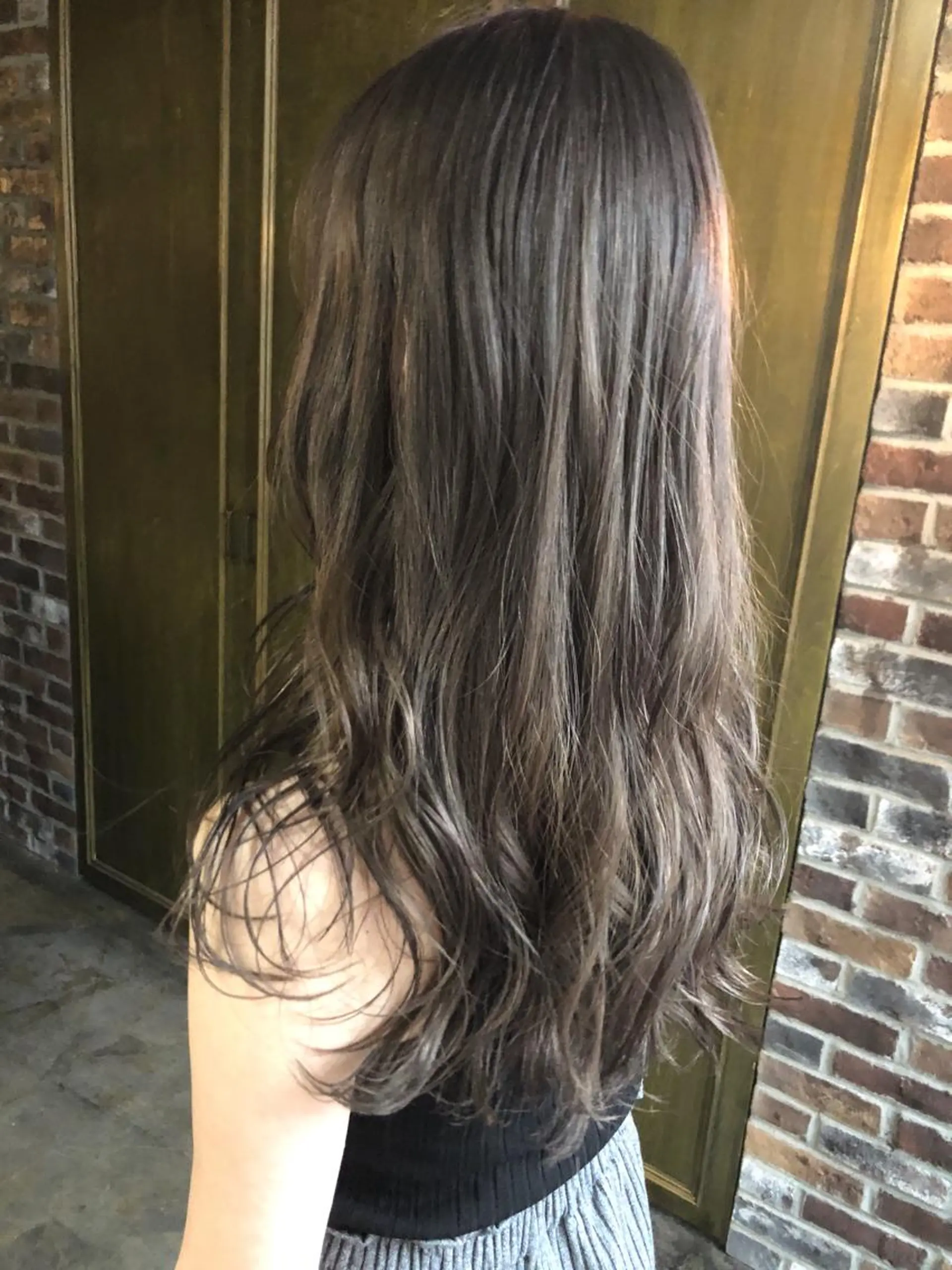 ロング カラー 店長 茂野聖史のヘアスタイル