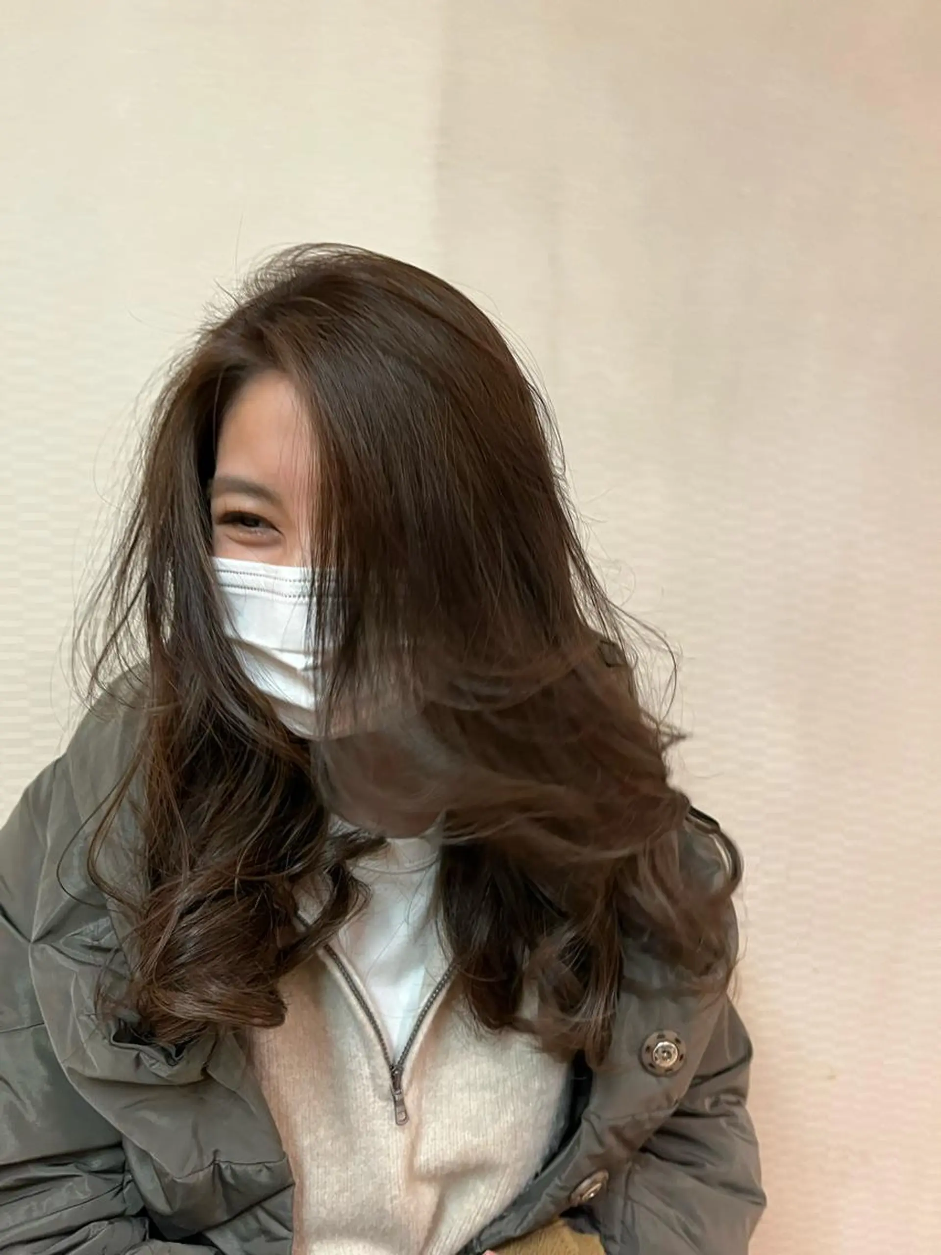 セミロング ｼｮｰﾄｶｯﾄ 梅田 山下　すみれのヘアスタイル