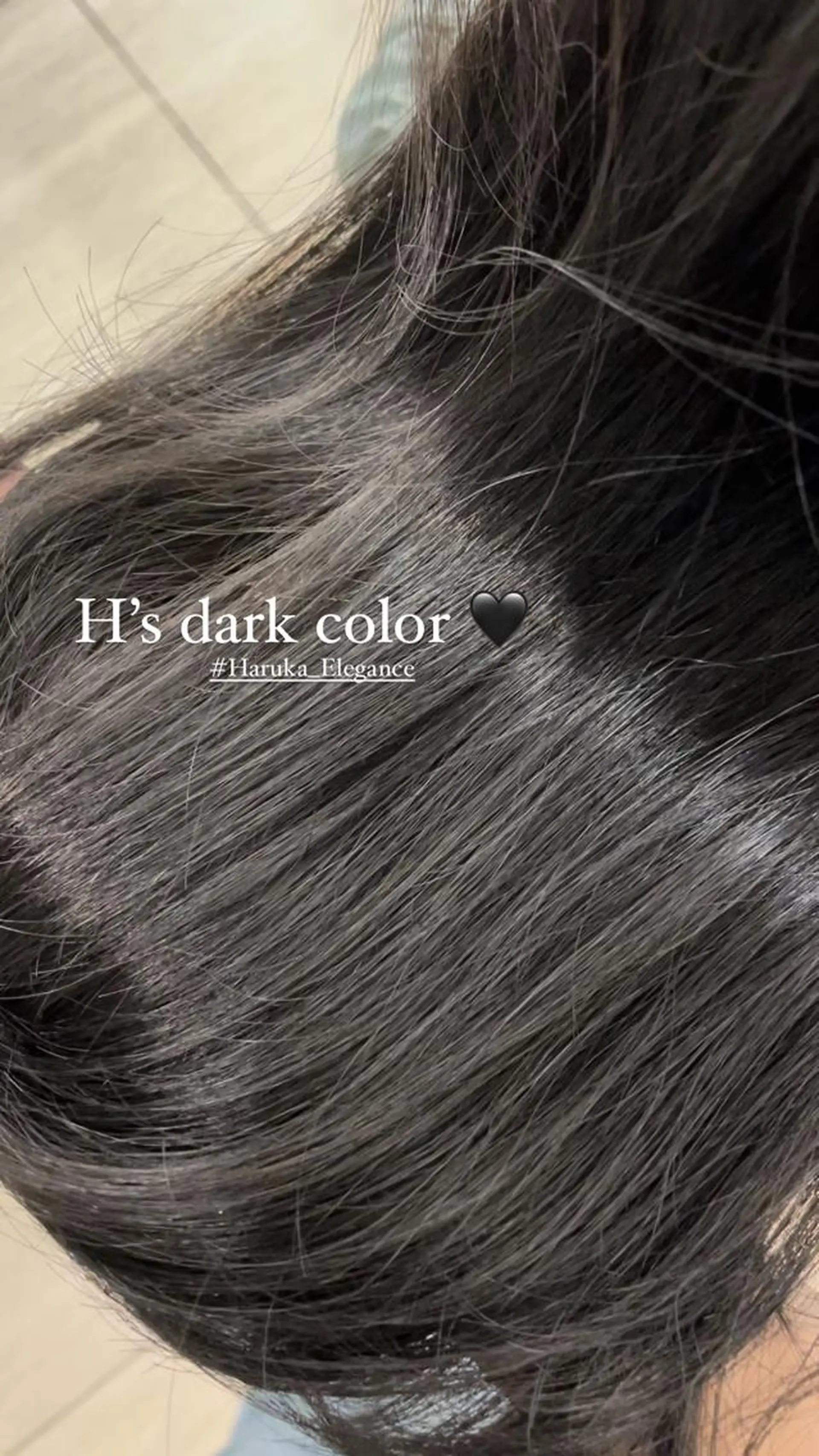 ロング カラー 透明感カラー ONDO所属・森 はるかのヘアスタイル