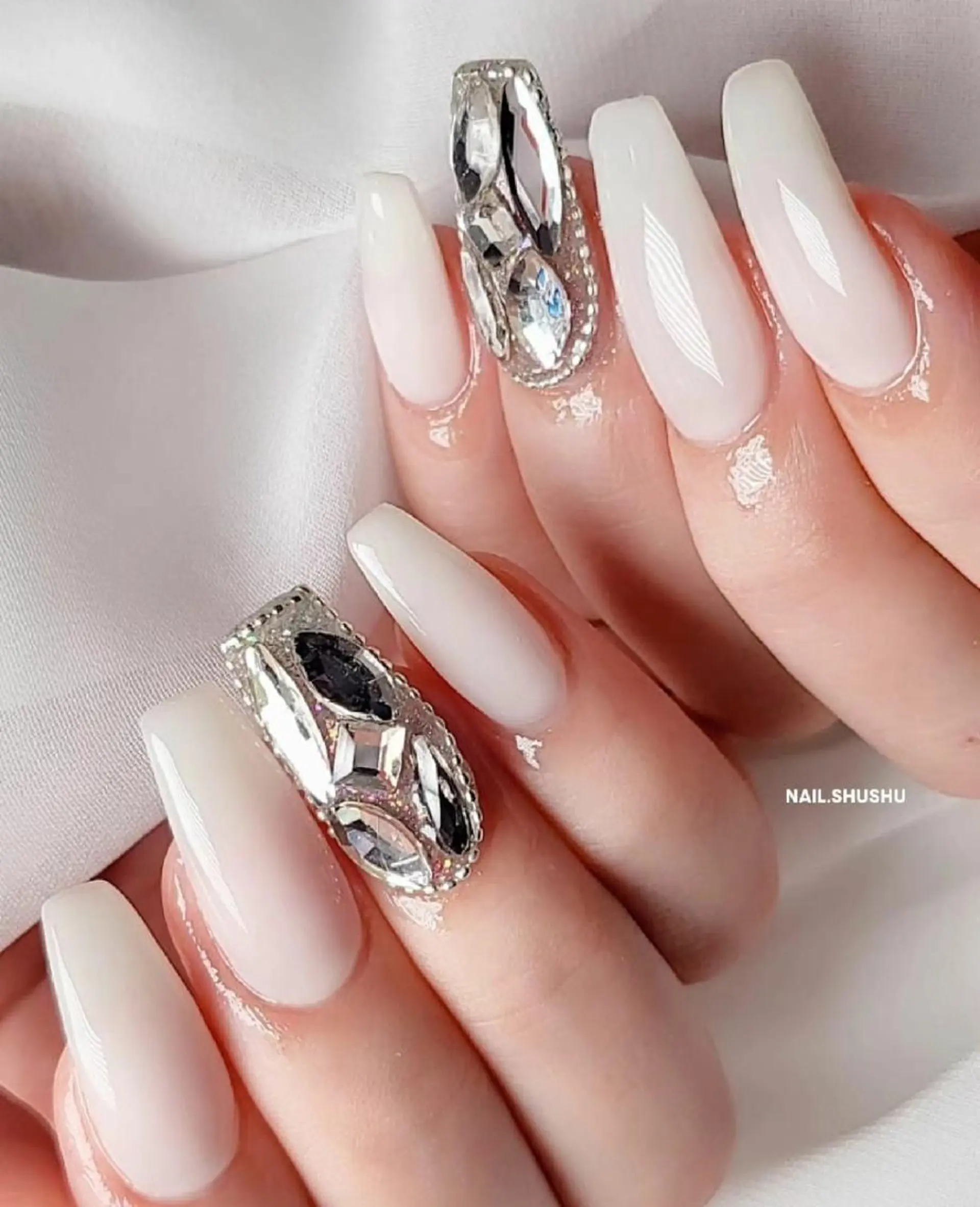 ネイル 持ち込み ニュアンスネイル ワンカラーネイル シンプルネイル 夏ネイル 3dパーツ/流行り 👧shushu❤️のネイルデザイン