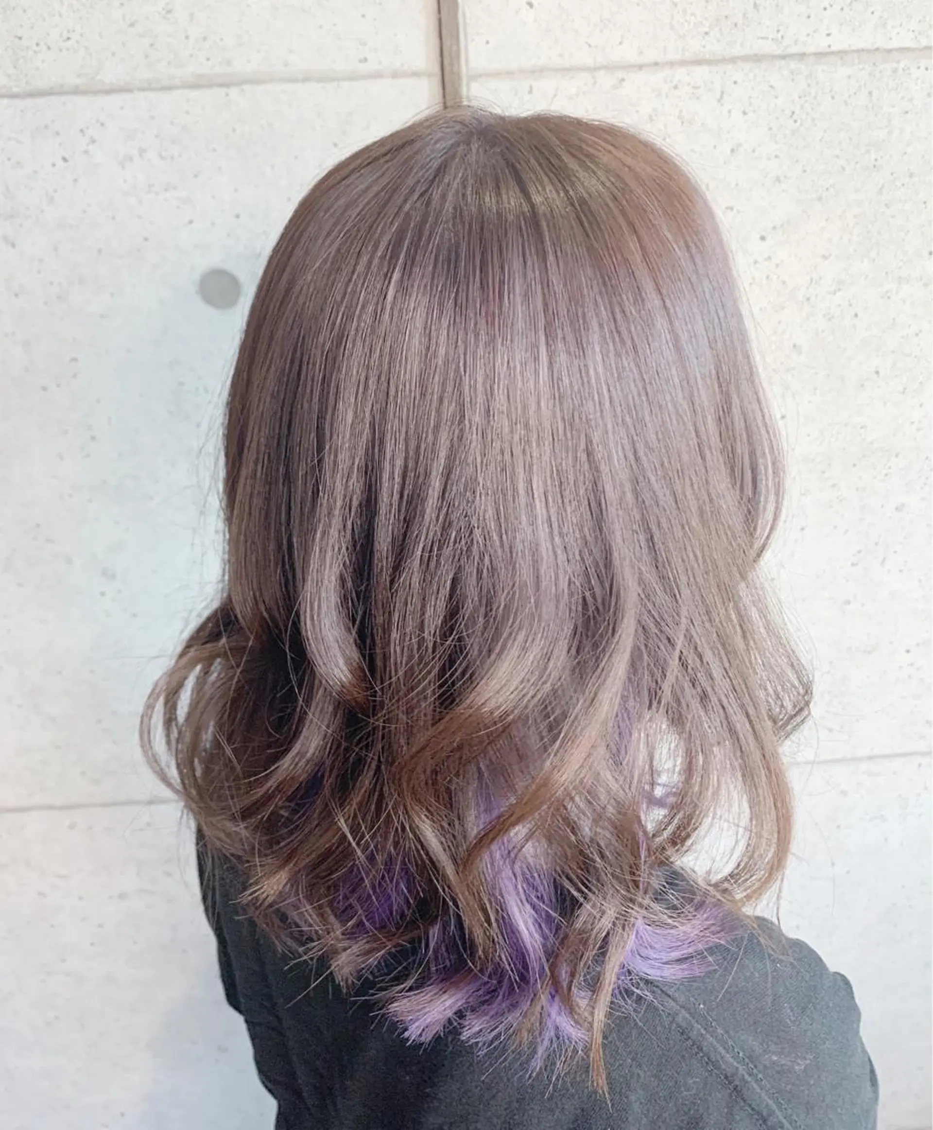 ミディアム カラー 福森 みずきのヘアスタイル