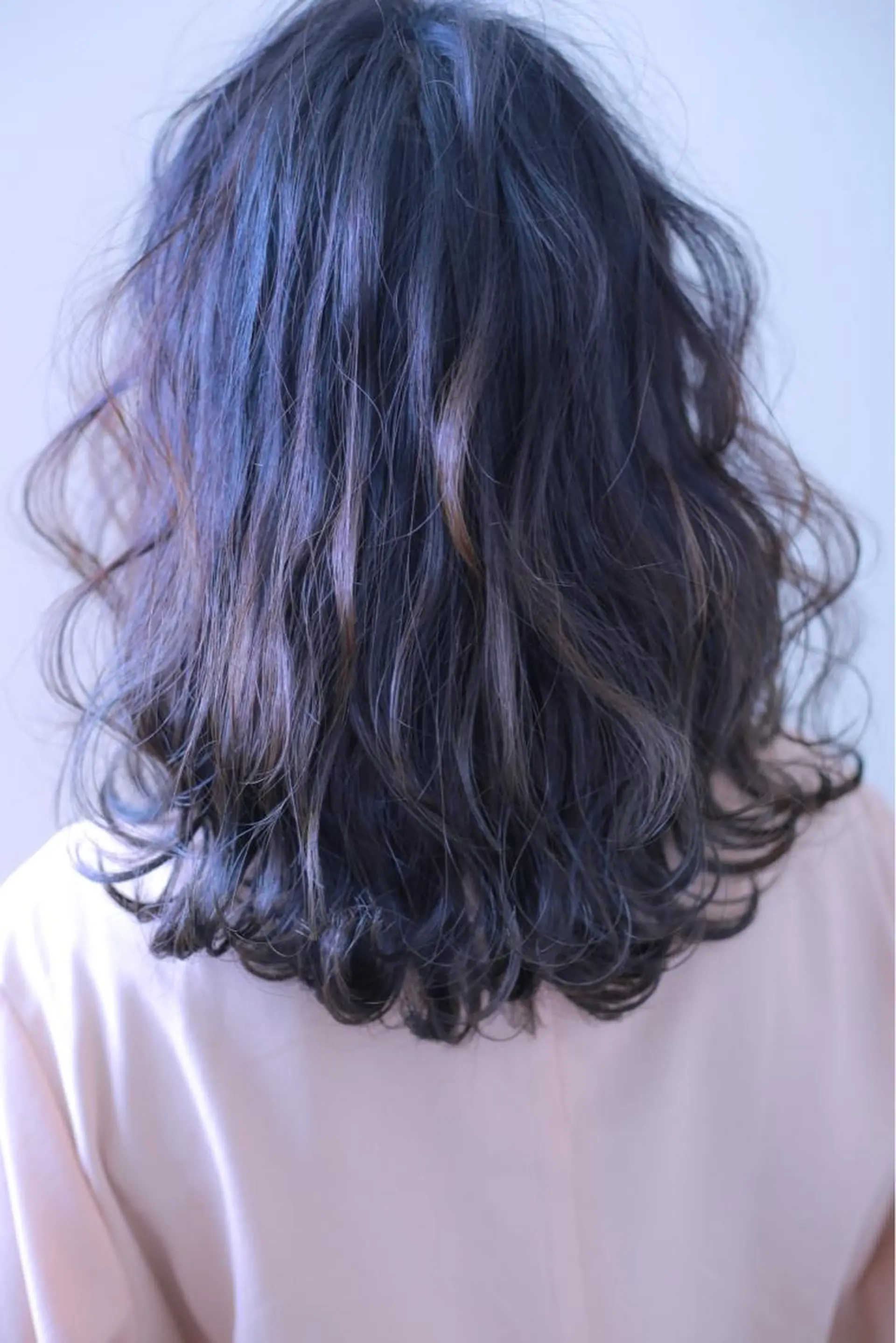 ミディアム 伊藤 裕貴のヘアスタイル