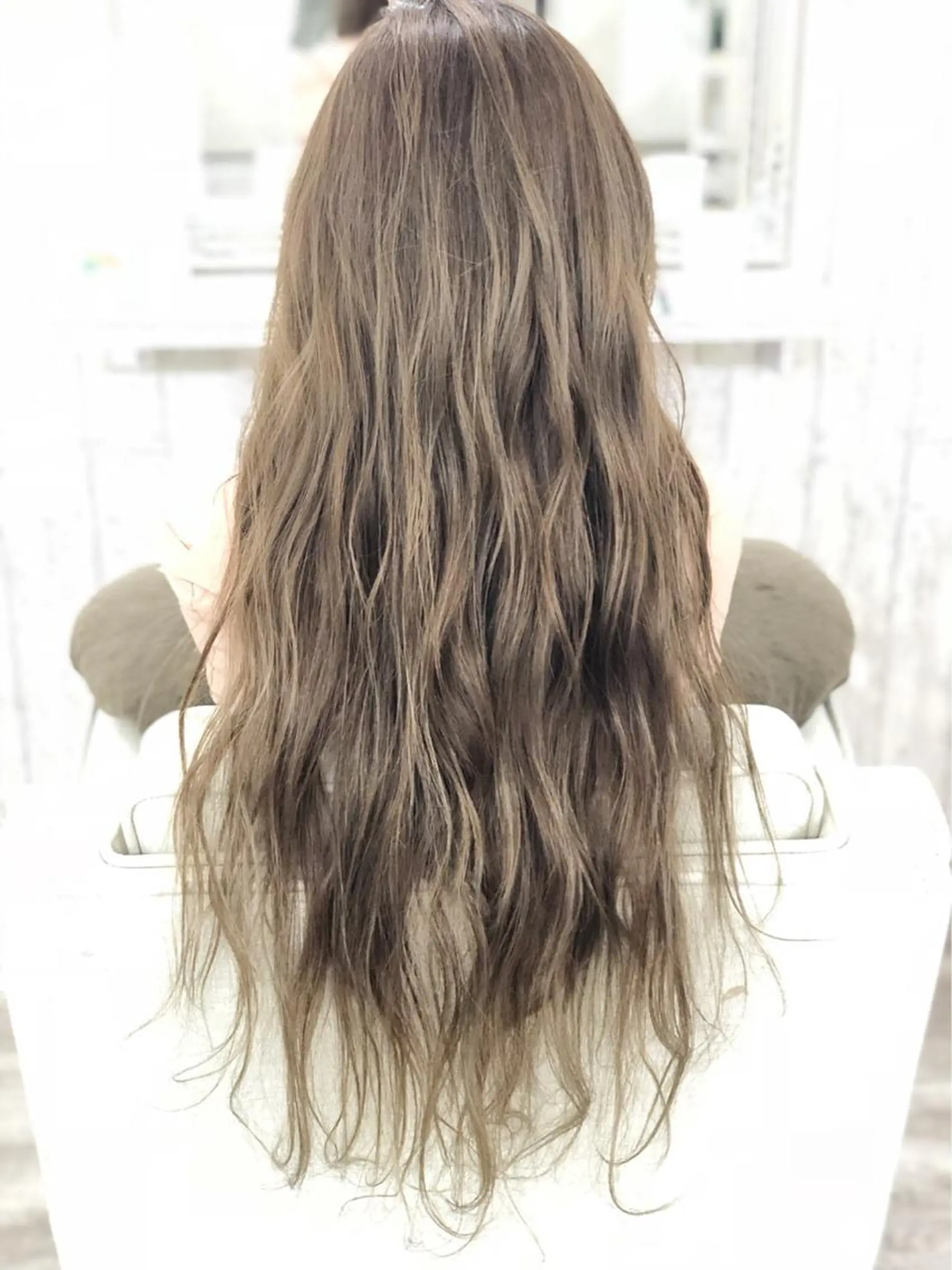 ロング カラー グレージュ ハイライトカラー ハイライト カット ヘアカラー トリートメント kazufumi ..のヘアスタイル