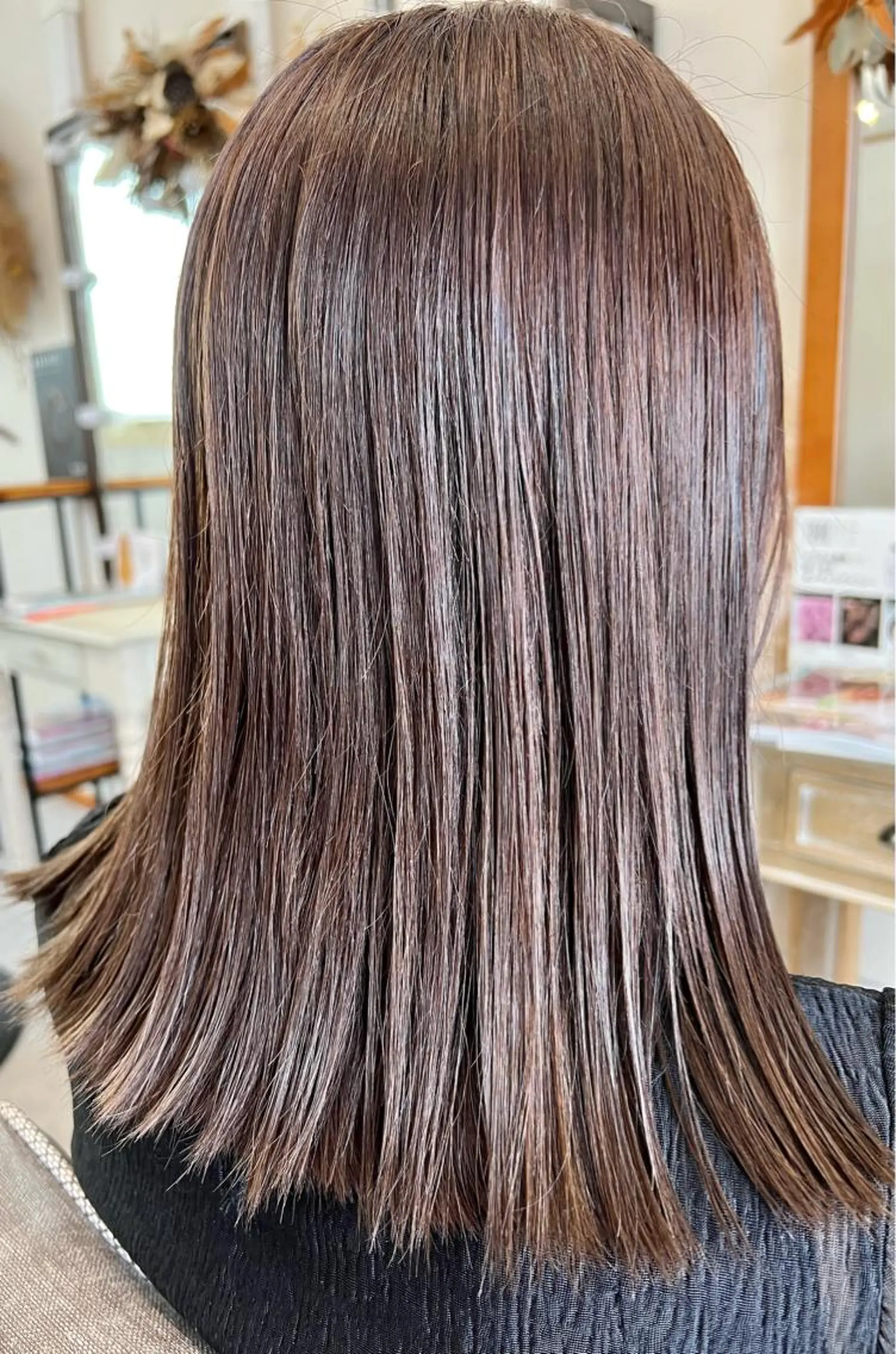 セミロング カラー ベージュカラー グレージュ hair works raptureのヘアスタイル