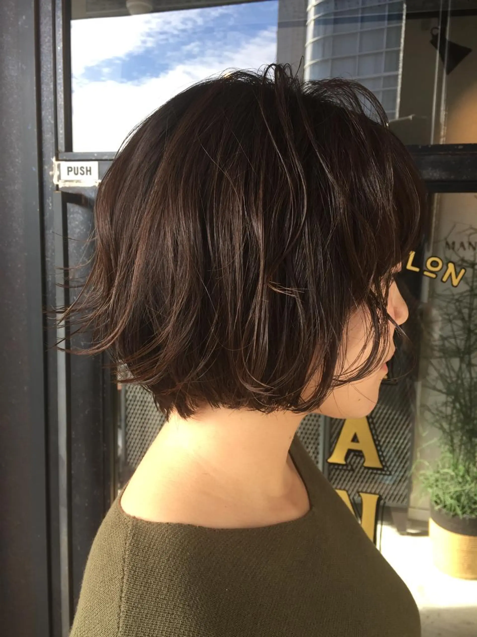 ショート カラー パーマ ショートヘア 倉家 聖のヘアスタイル