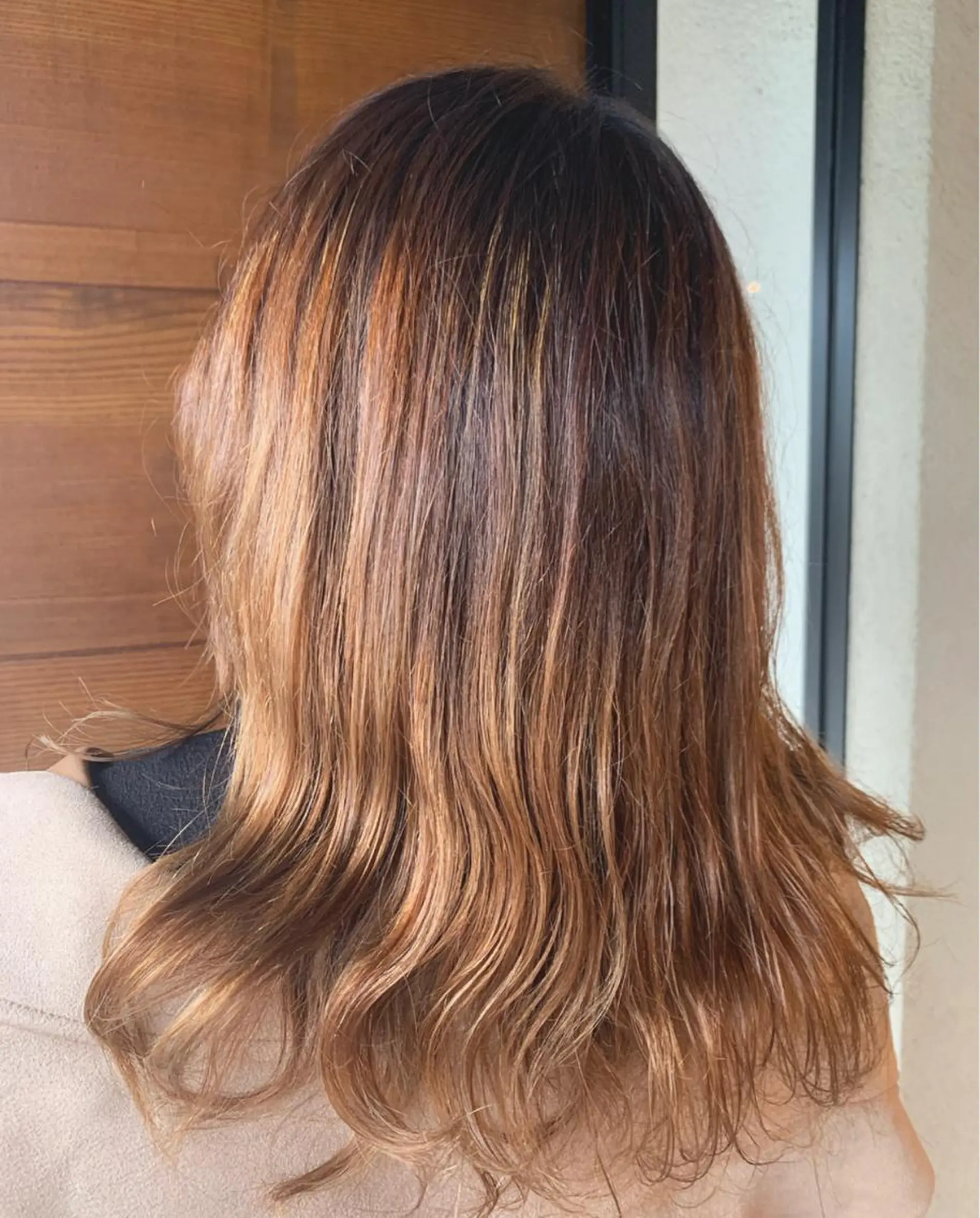 ミディアム カラー ベージュカラー グラデーションカラー 悠 亜のマツエク・マツパデザイン