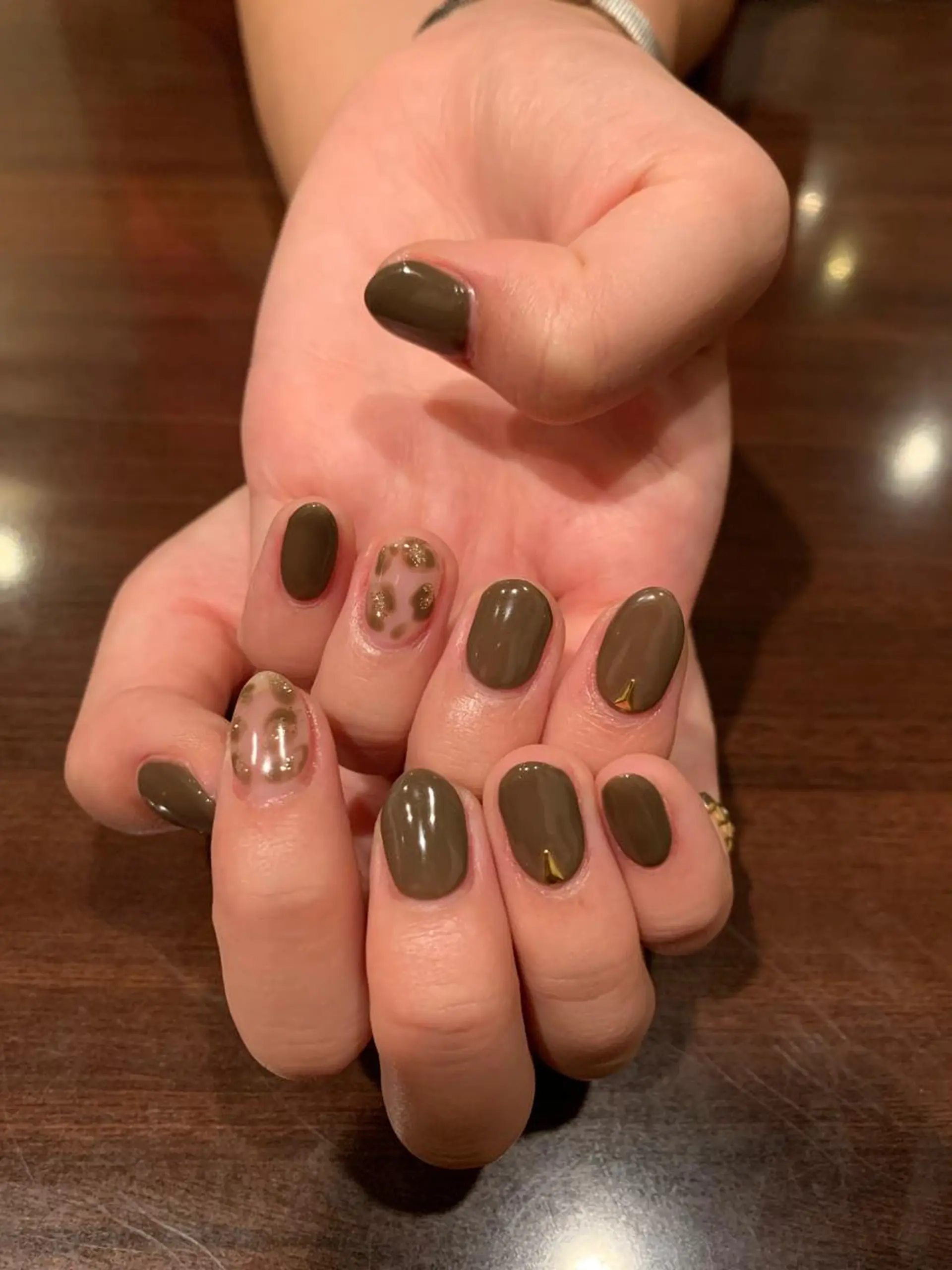 ネイル ハンドネイル 高尾 梨花のネイルデザイン