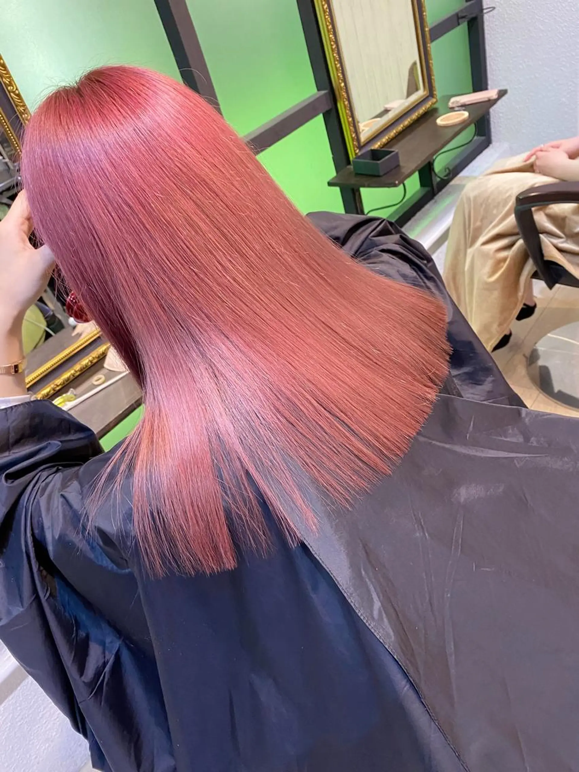 ミディアム 髪質改善美髪特化 ルイス奈良のヘアスタイル