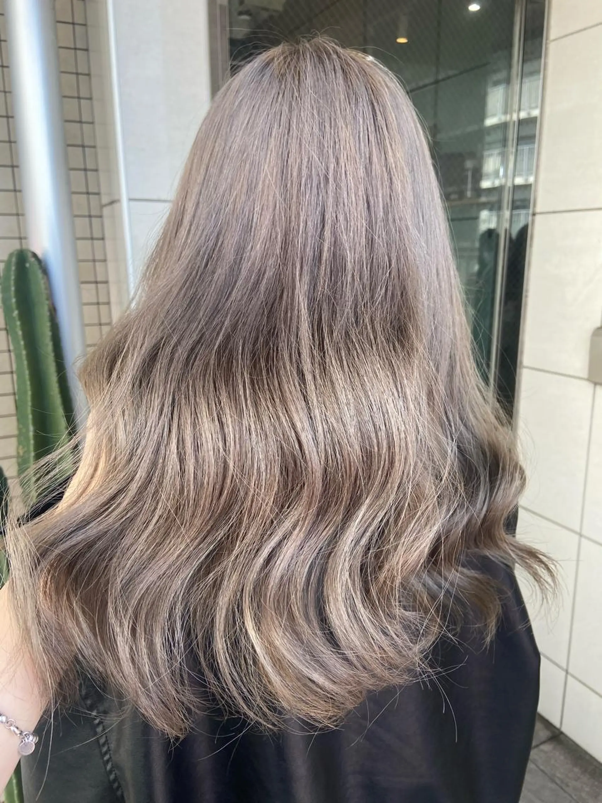 セミロング カラー ヘアカラー トリートメント 🧸プルエクステ❤︎ ネイルKAO🧸のヘアスタイル