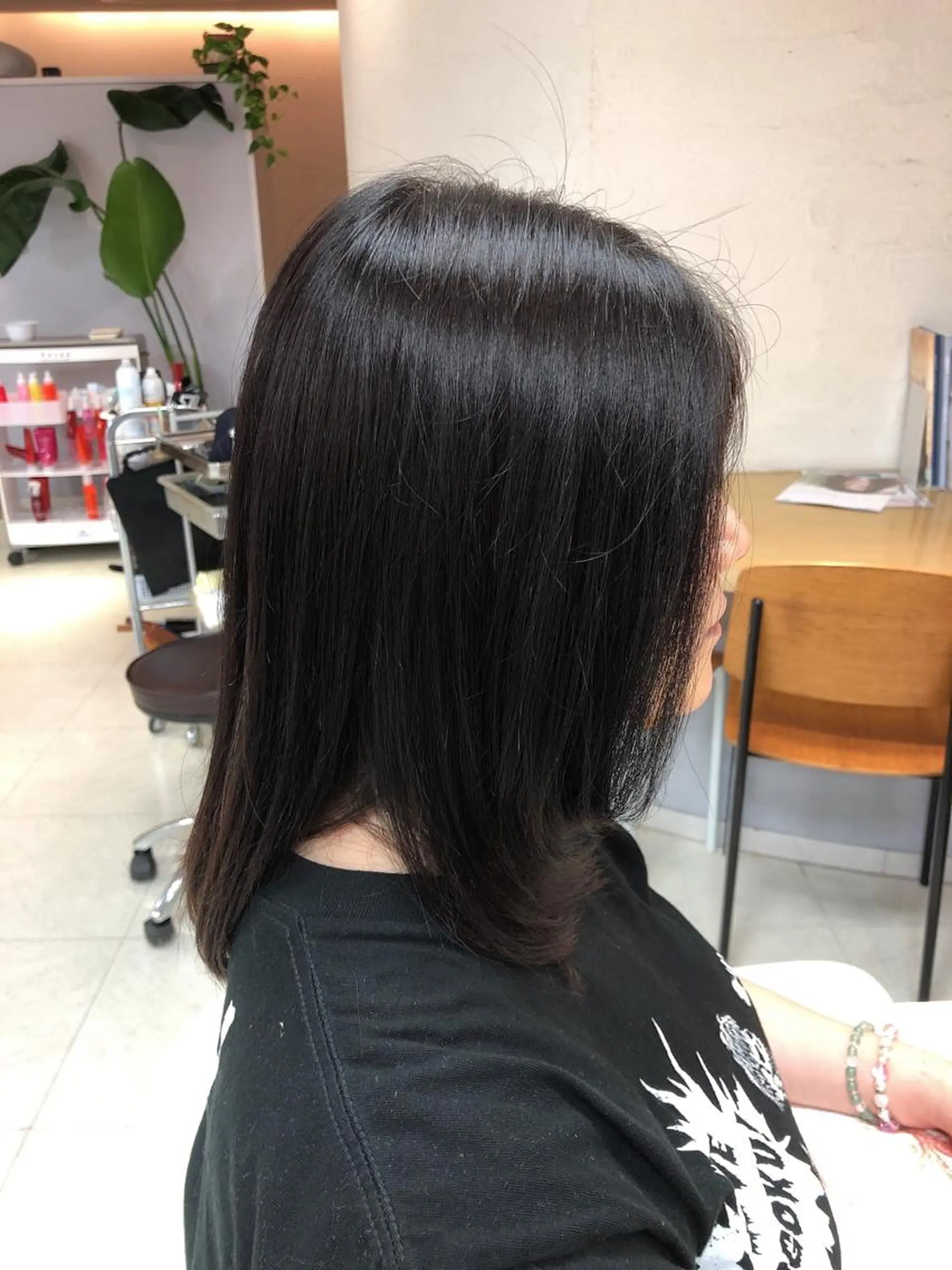 ミディアム 阿部 美咲のヘアスタイル