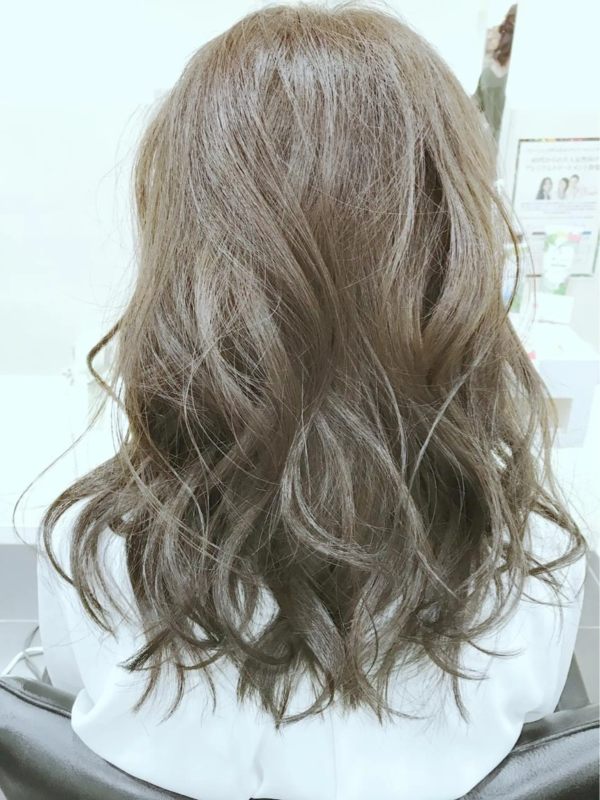 ロング カラー 関口 友行のヘアスタイル