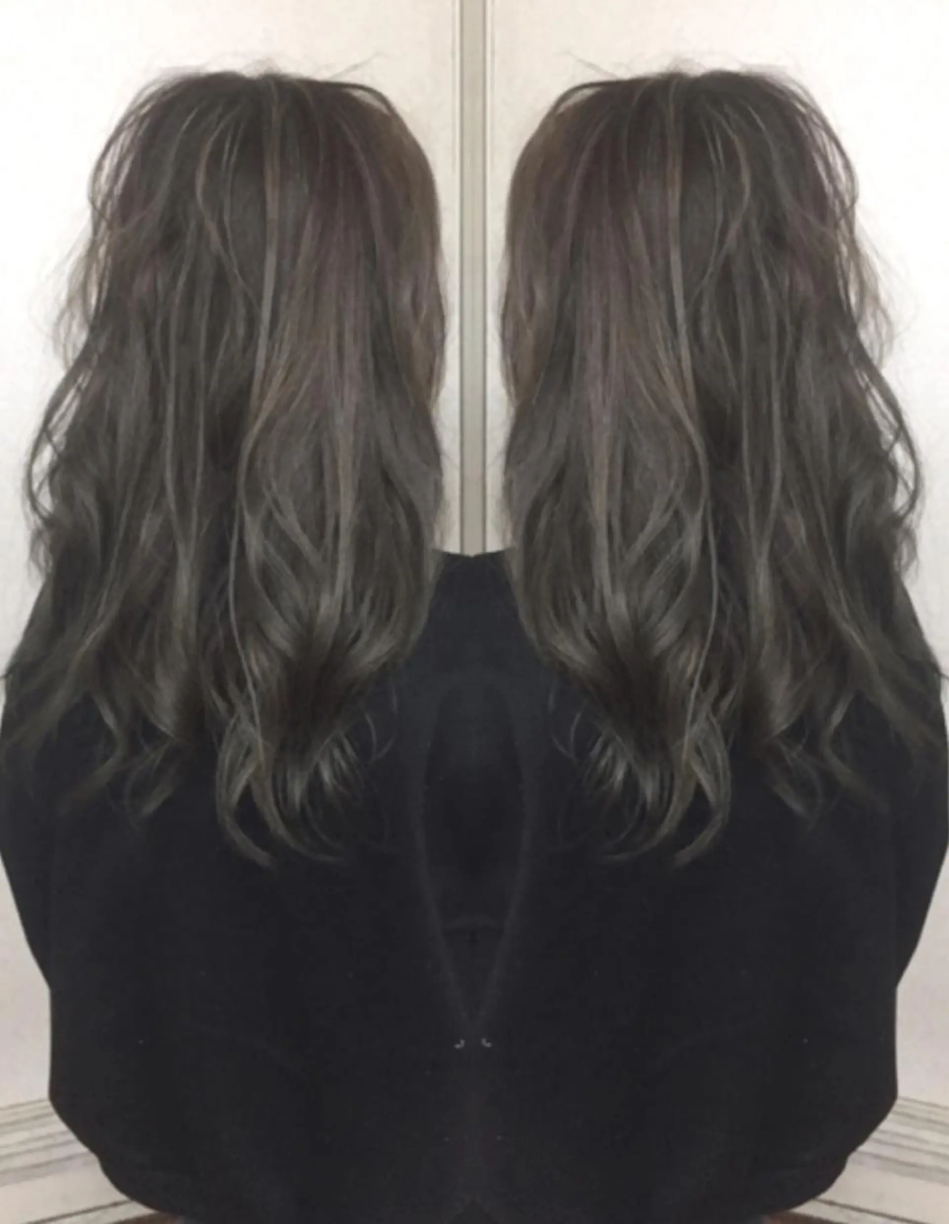 ロング カラー ヘアアレンジ アッシュ バレイヤージュ グラデーションカラー ハイライトカラー シルバー カット ヘアカラー BOB所属・三輪 太一のヘアスタイル