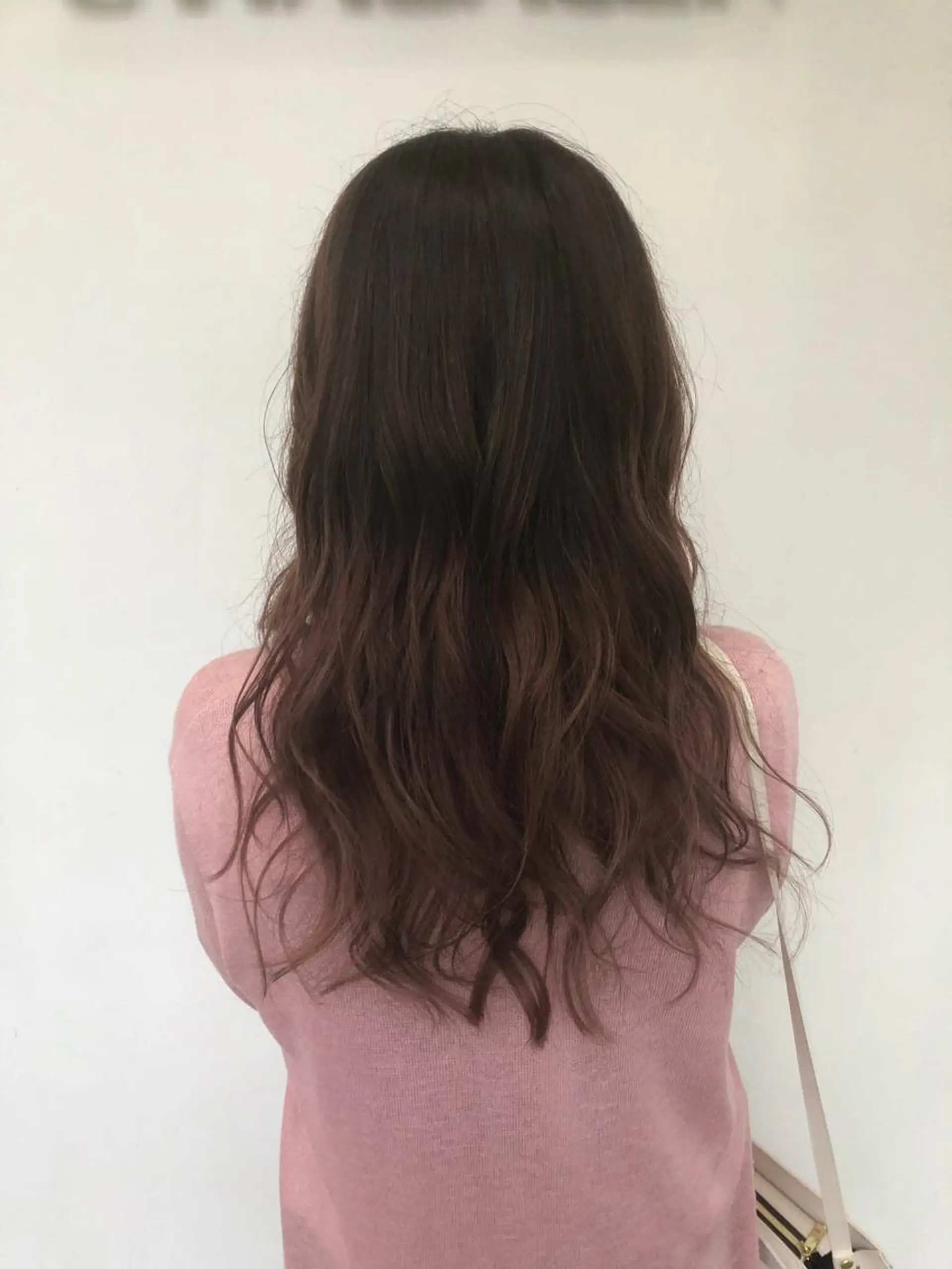 ロング カラー ブリーチ グラデーションカラー グレージュ ハイライトカラー ピンクカラー ヘアカラー トリートメント シェアサロン　シエナ所属・東條 克義のヘアスタイル