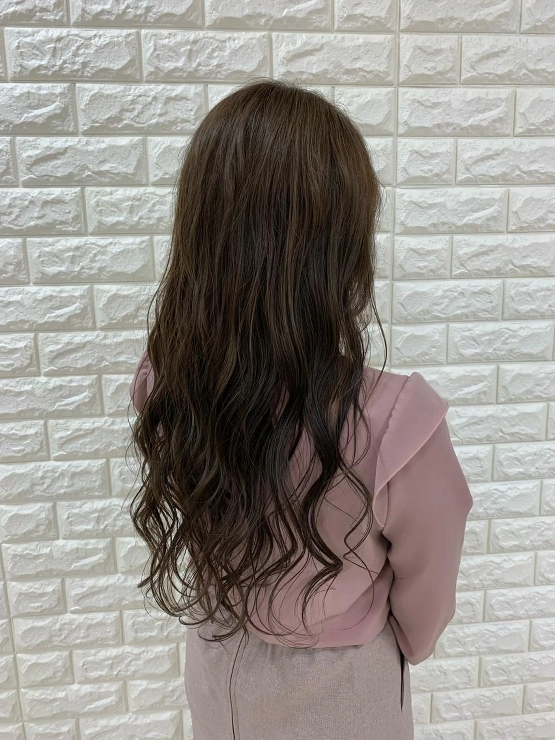 ロング カラー 顔まわりカット✄ ベージュカラー🧸のヘアスタイル