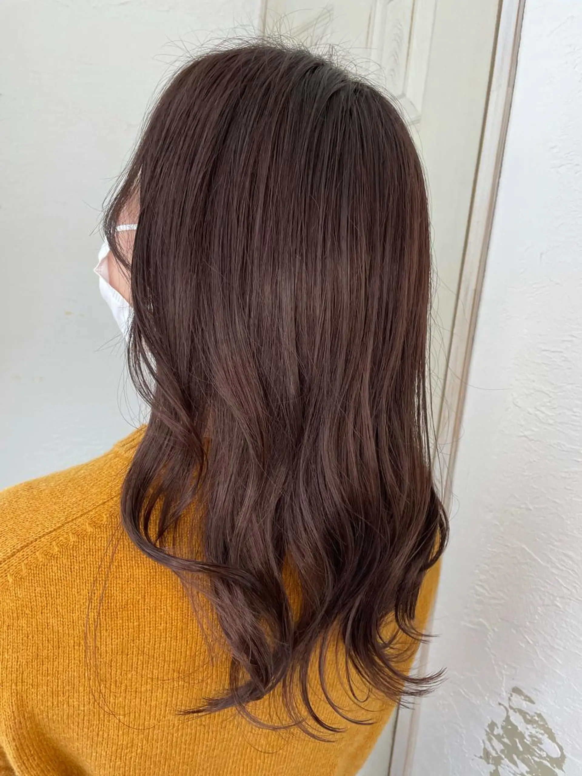 セミロング カラー fio マナミのヘアスタイル
