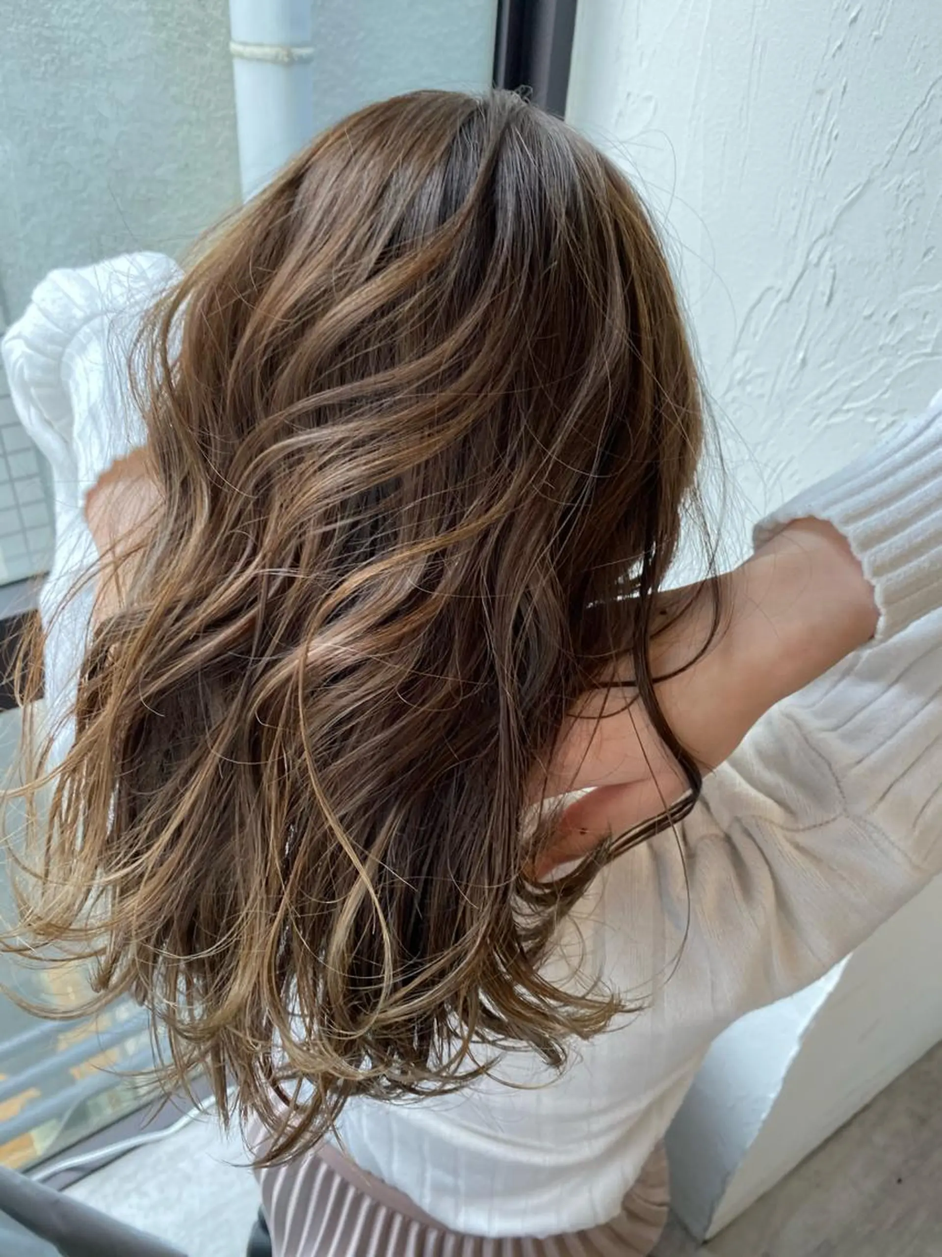 セミロング ハイライト ヘアーメイクlucia所属・KEN ZOのヘアスタイル