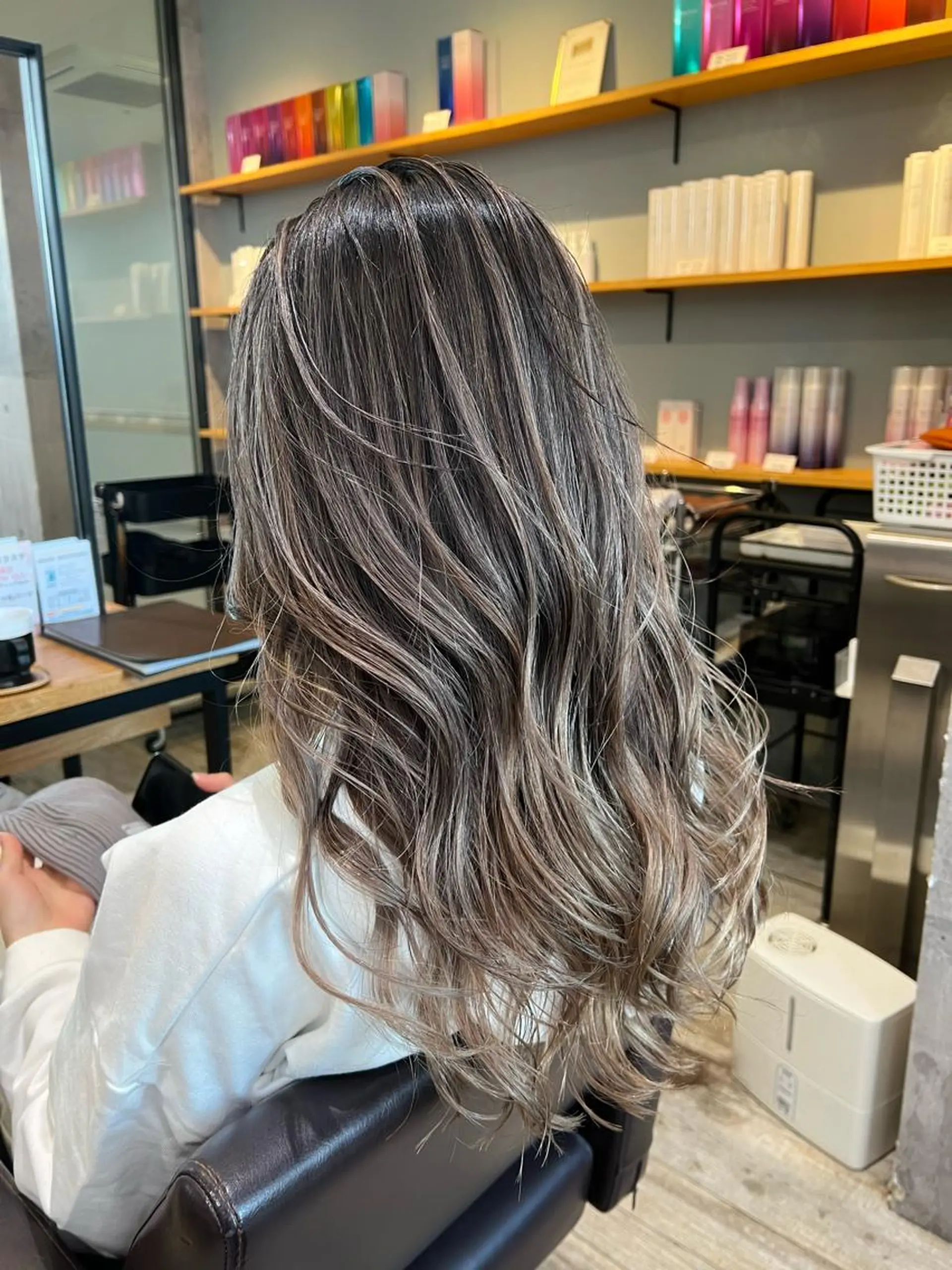 ロング レイヤーカット TAIKIのヘアスタイル