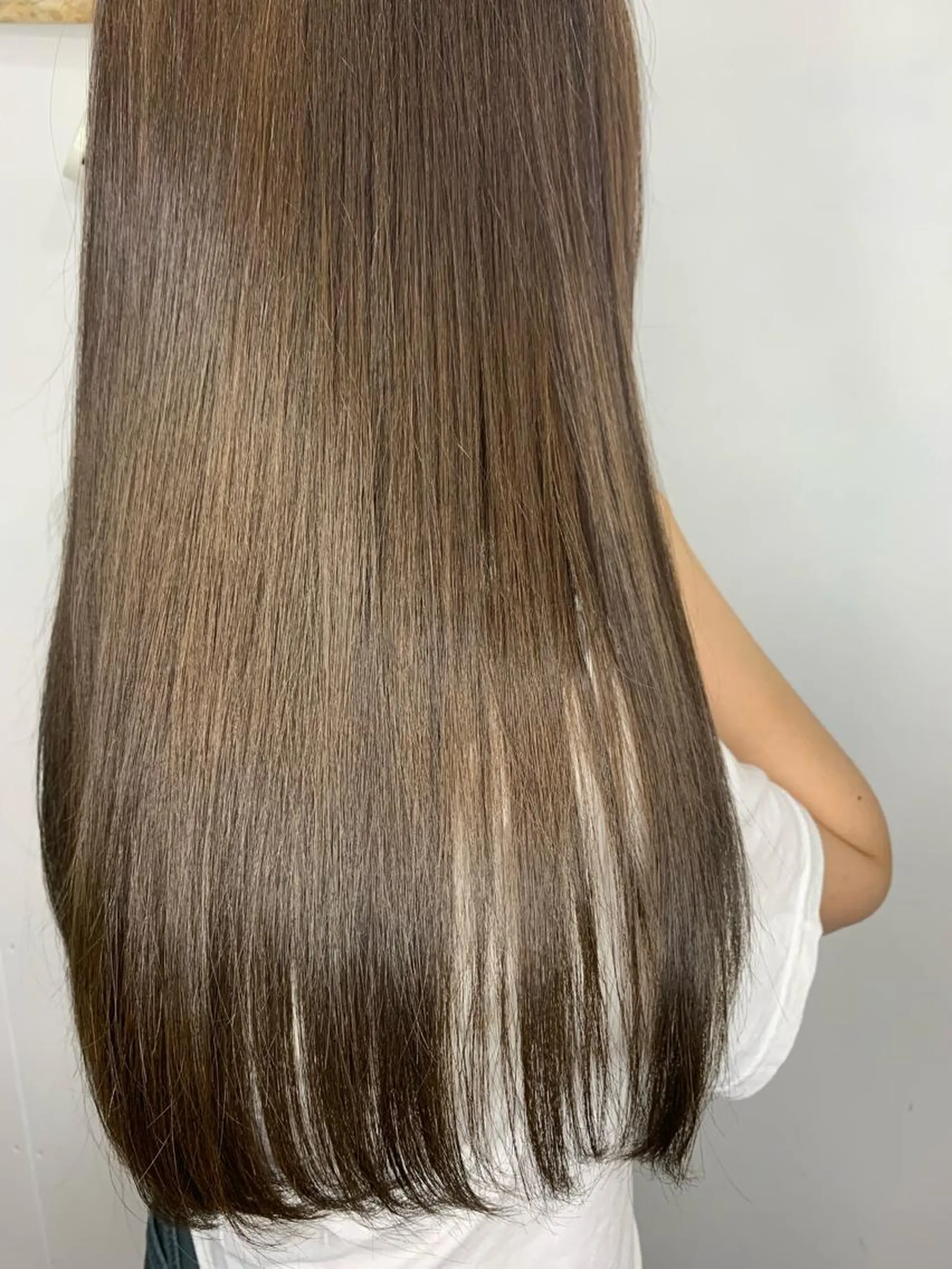 ロング カラー 透明感カラー ダブルカラー イルミナカラー 外国人風カラー ロング SALTO所属・RINKA 琳茄のヘアスタイル