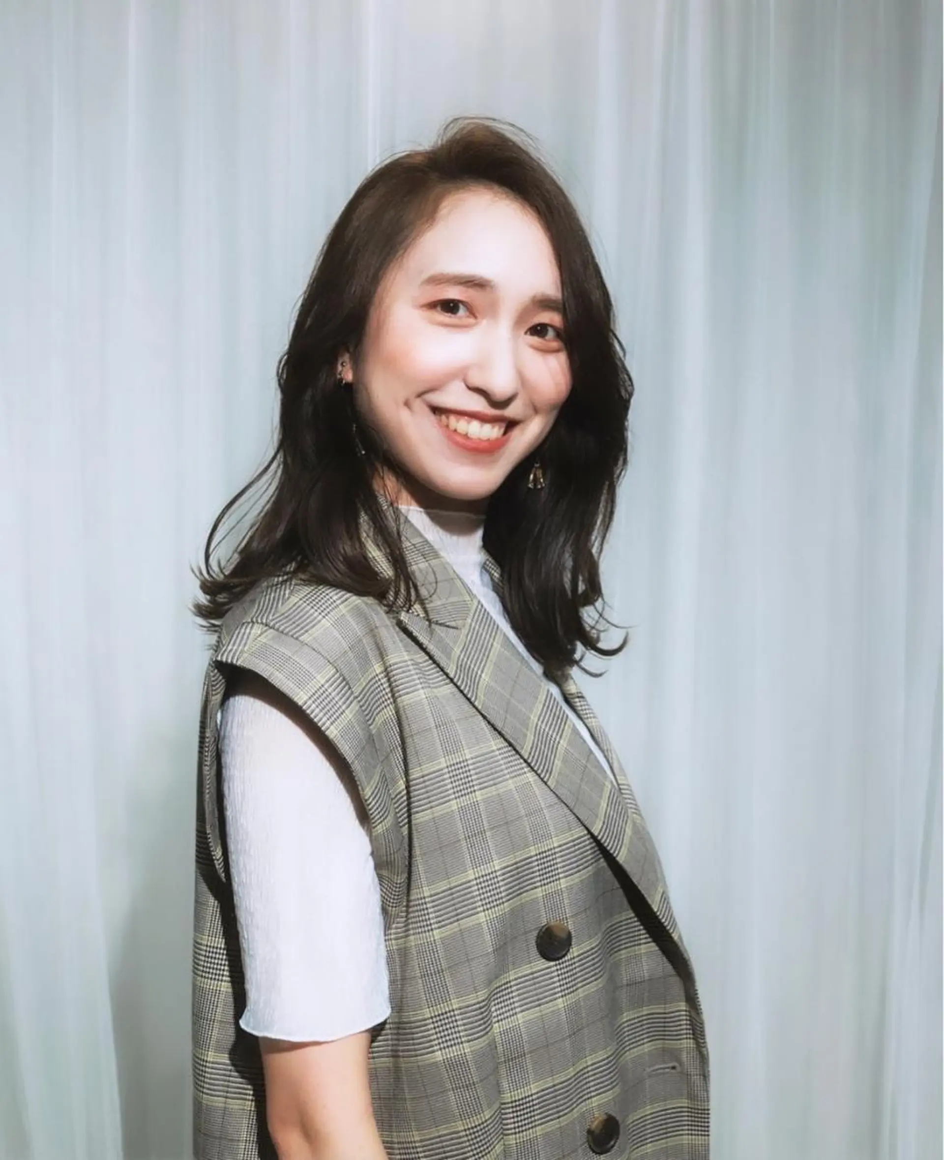 ミディアム カラー ヘアアレンジ シェアハピ ヤマモトのヘアスタイル