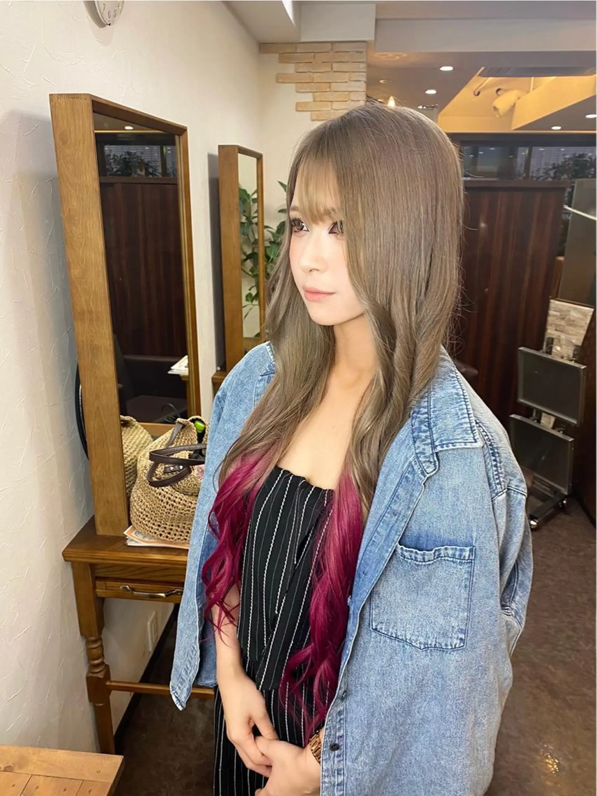 ロング カラー ヘアアレンジ キャラシャローネ池袋所属・シャローネ池袋 【れいな】のヘアスタイル