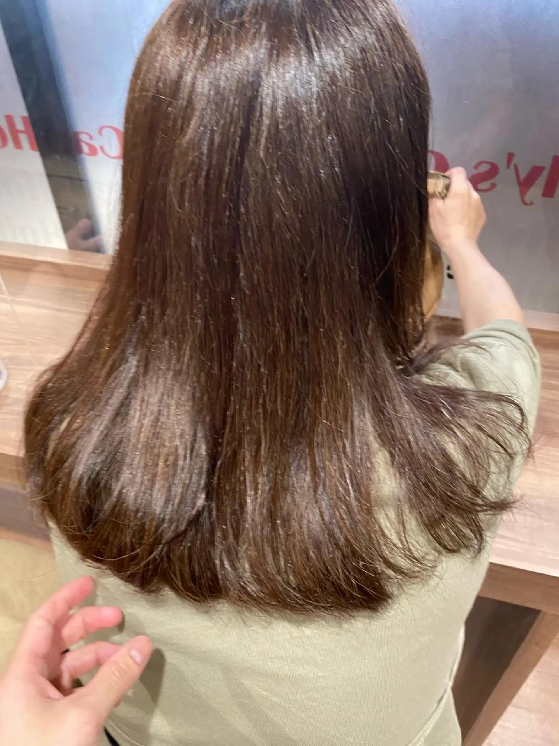 ロング 堀岡 さやかのヘアスタイル