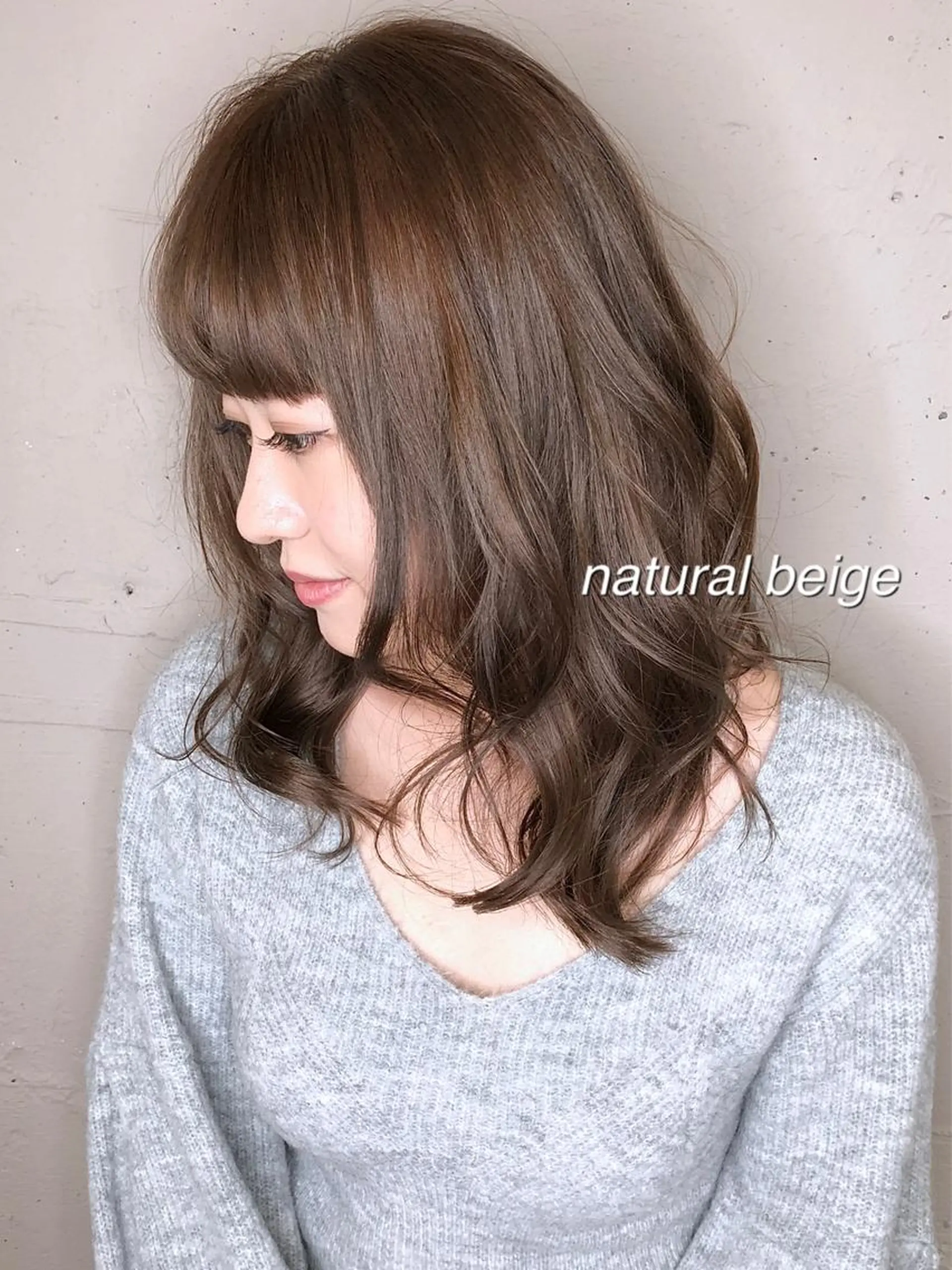 セミロング カラー アディクシーカラー ベージュカラー 黒髪 ブリーチ ブルーカラー ヘアカラー トリートメント 艶カラー YOSHIMURAのヘアスタイル