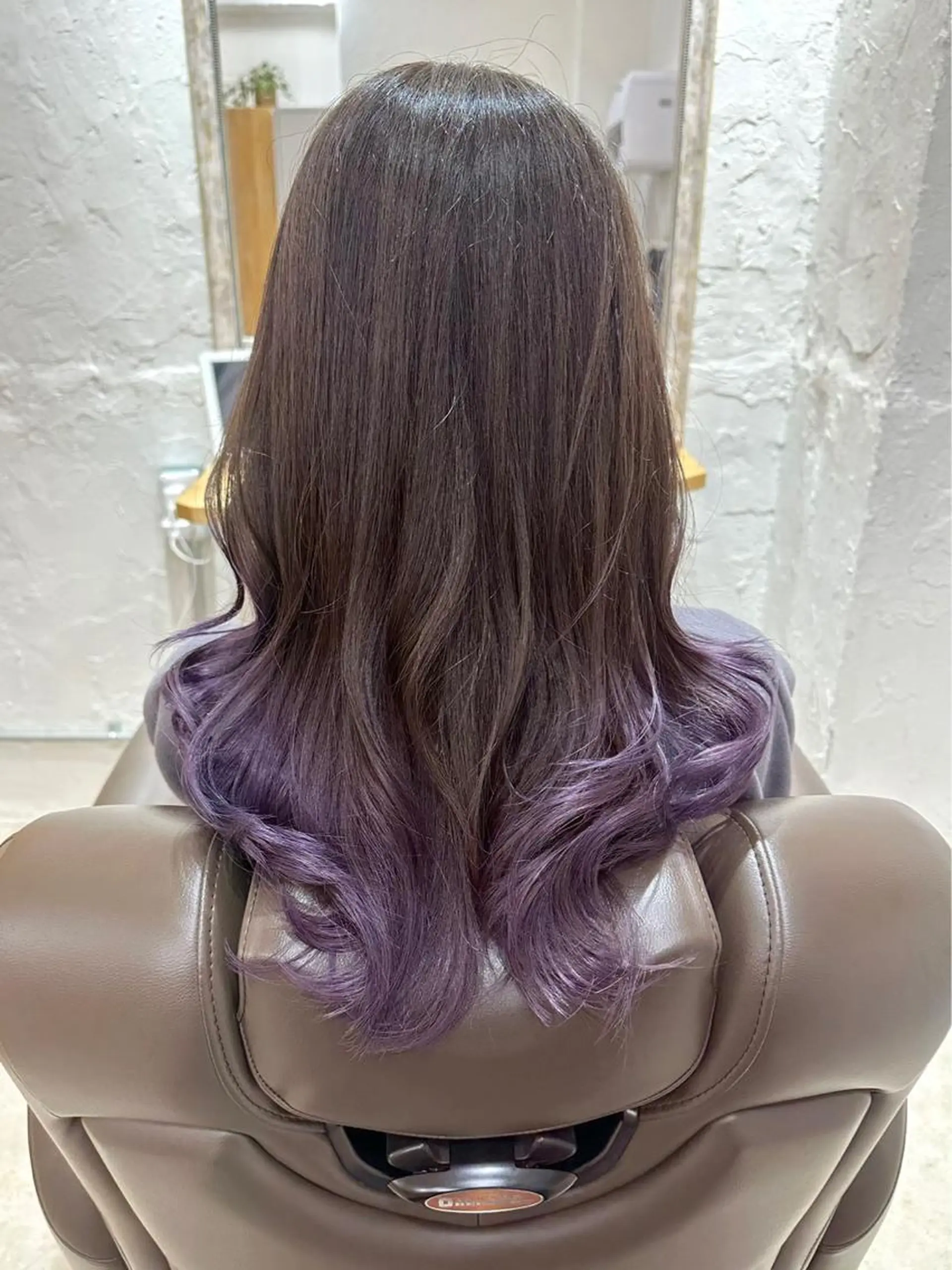 ロング カラー 小原 慧美のヘアスタイル