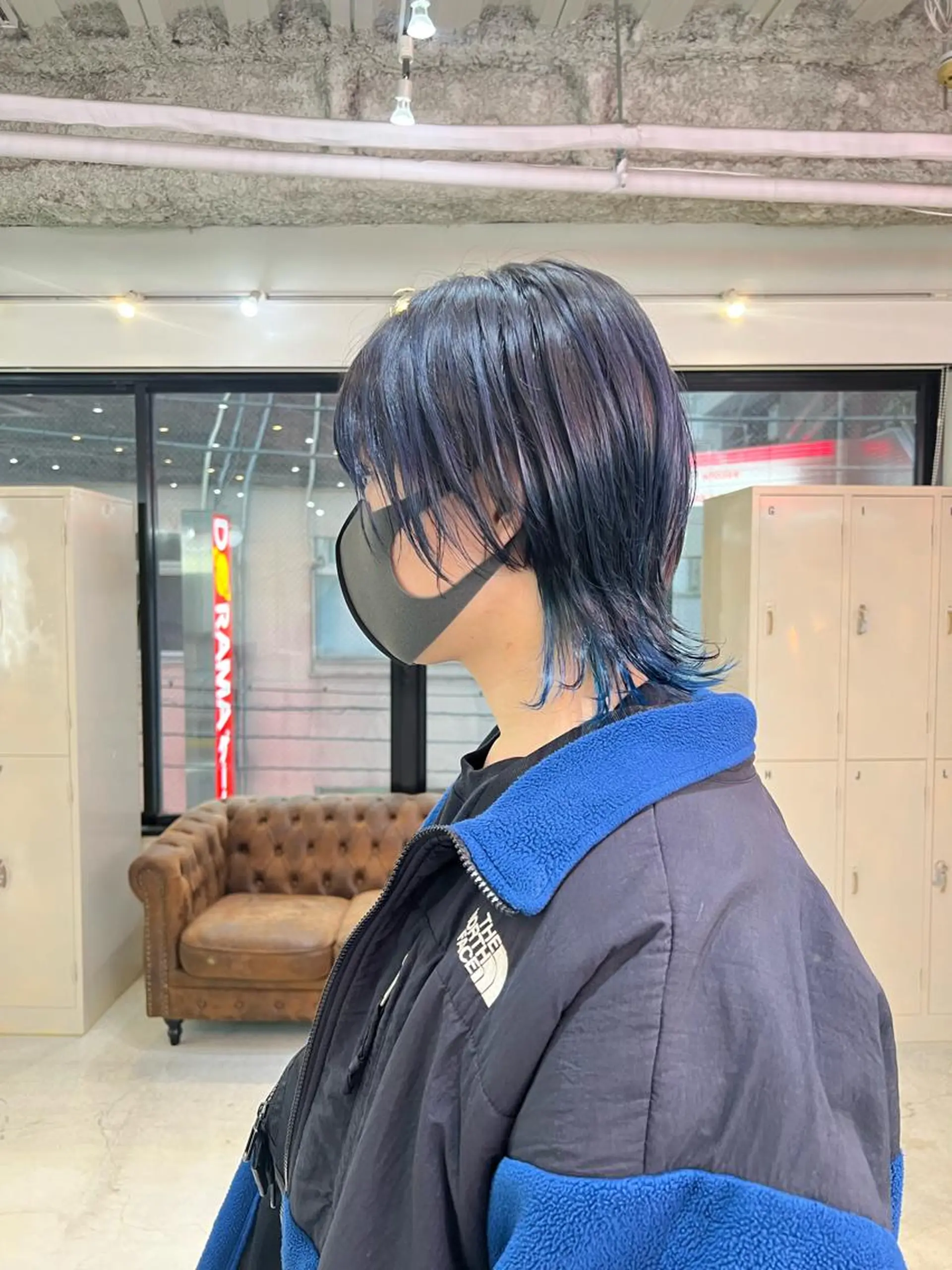 カラー 💥ウルフカット デザインあんな💥のヘアスタイル