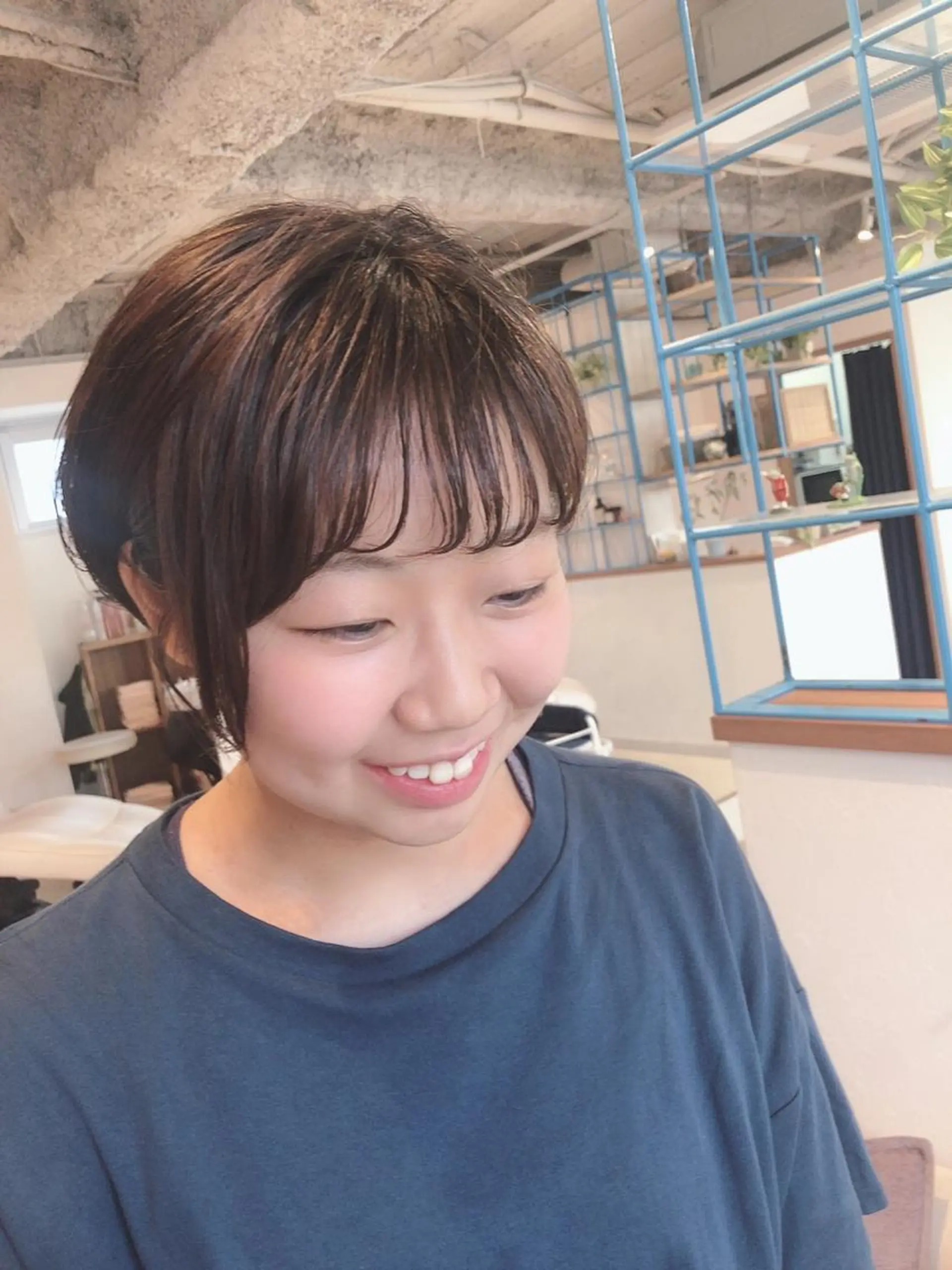 ショート Ate by little所属・青木 梢のヘアスタイル