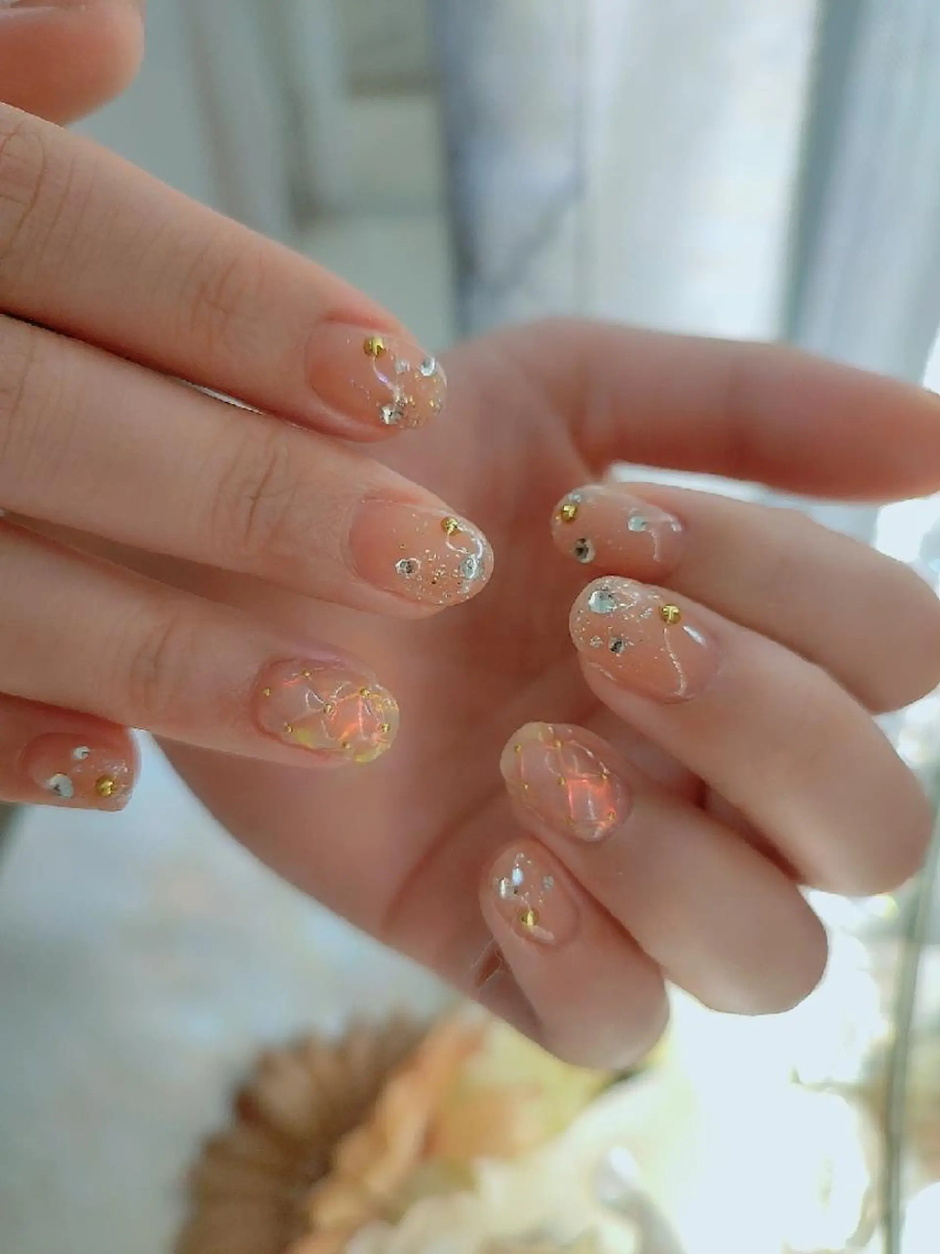 ネイル ハンドネイル RUNWAY 　　の眉毛・アイブロウイメージ