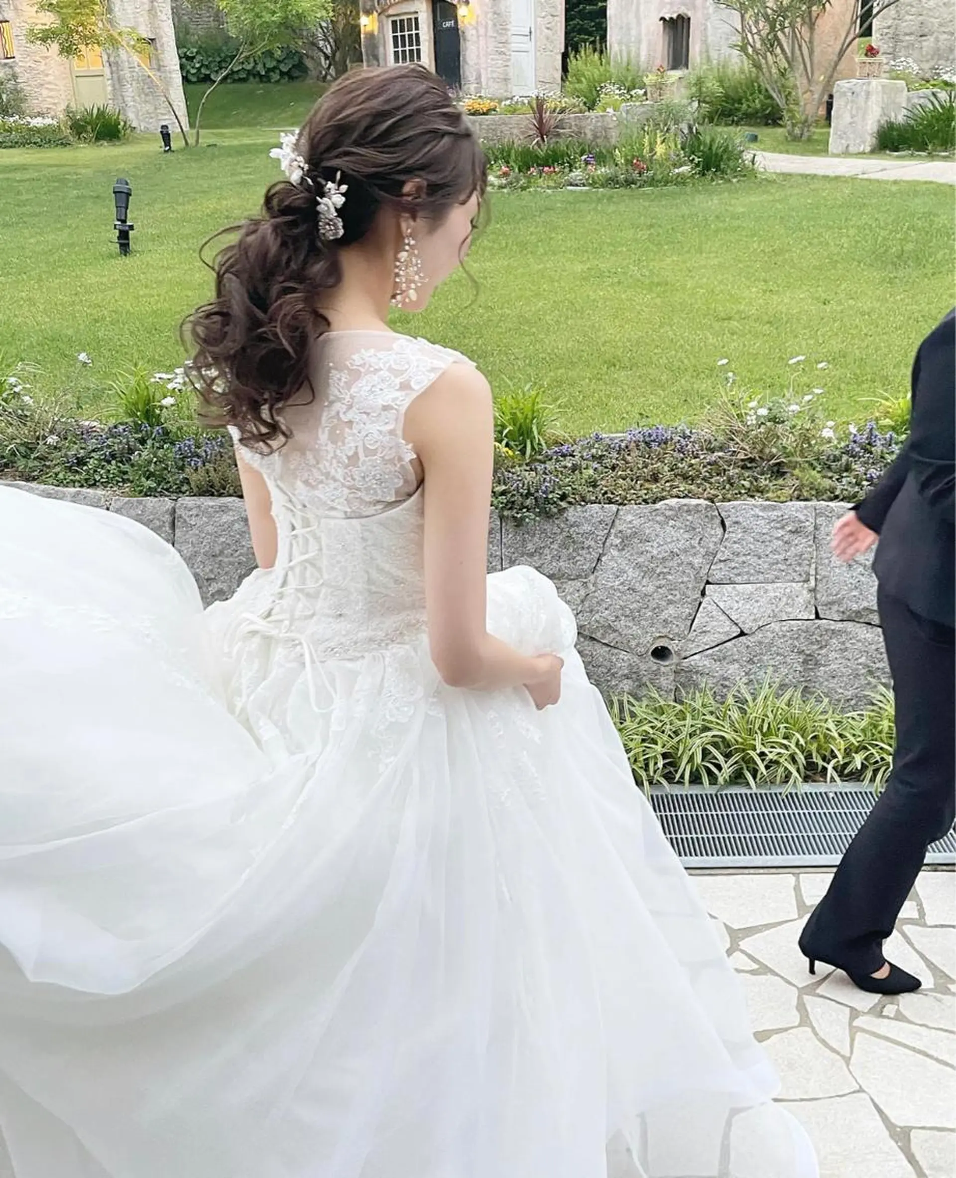 ロング カラー ヘアアレンジ 結婚式・ブライダル autre所属・大久保 ひでなりのヘアスタイル