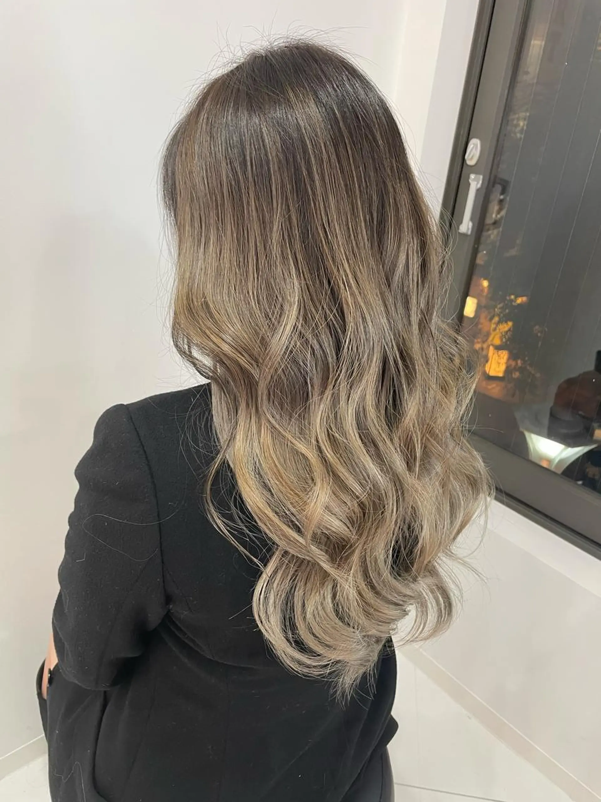 ロング カラー ブリーチ ケアブリーチ HIKARU副店長/ ✨️髪質改善のヘアスタイル