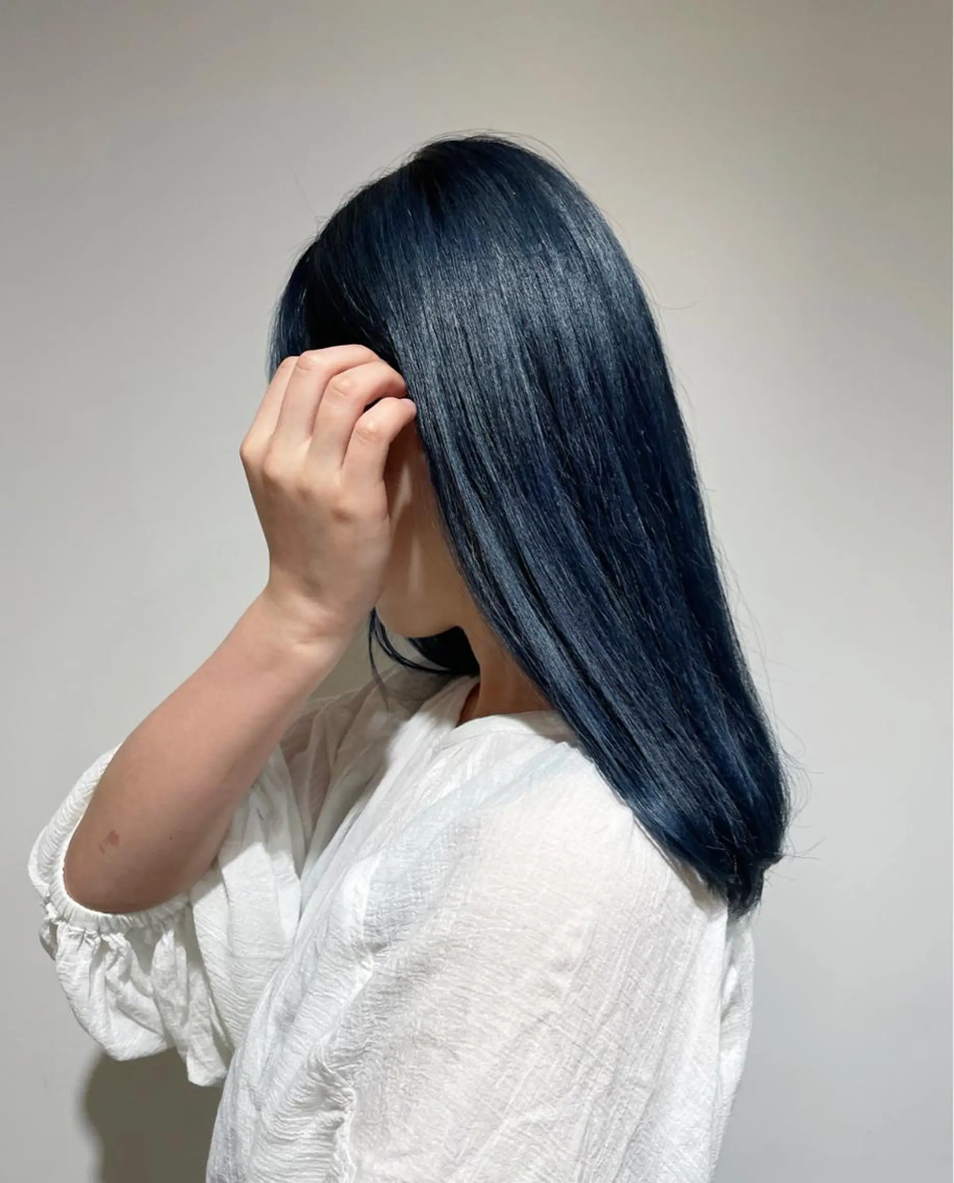 セミロング カラー chiharu ボブ/レイヤーのヘアスタイル