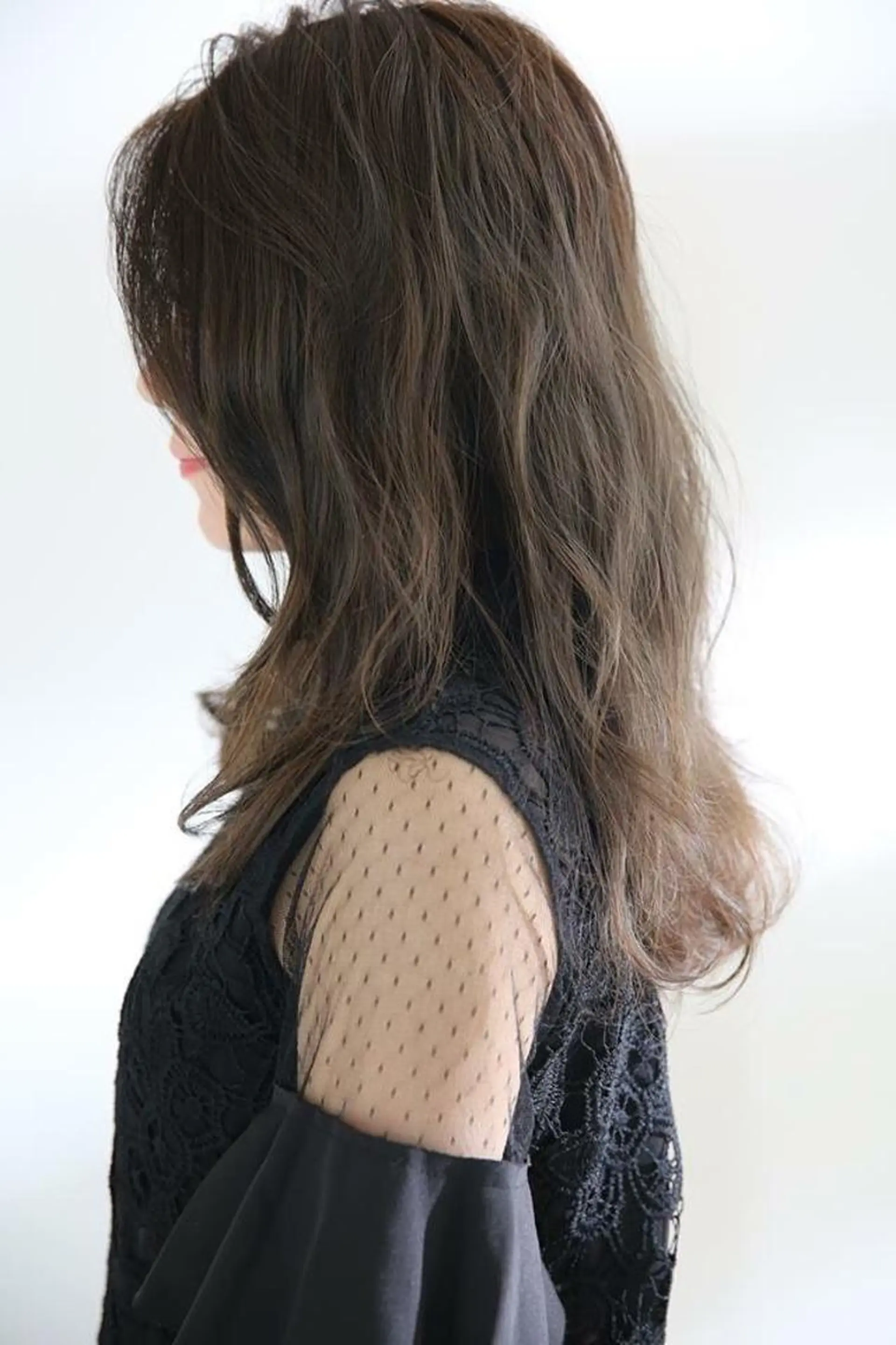 セミロング ブリーチなしダブル/ レイヤーカット 小棹のヘアスタイル