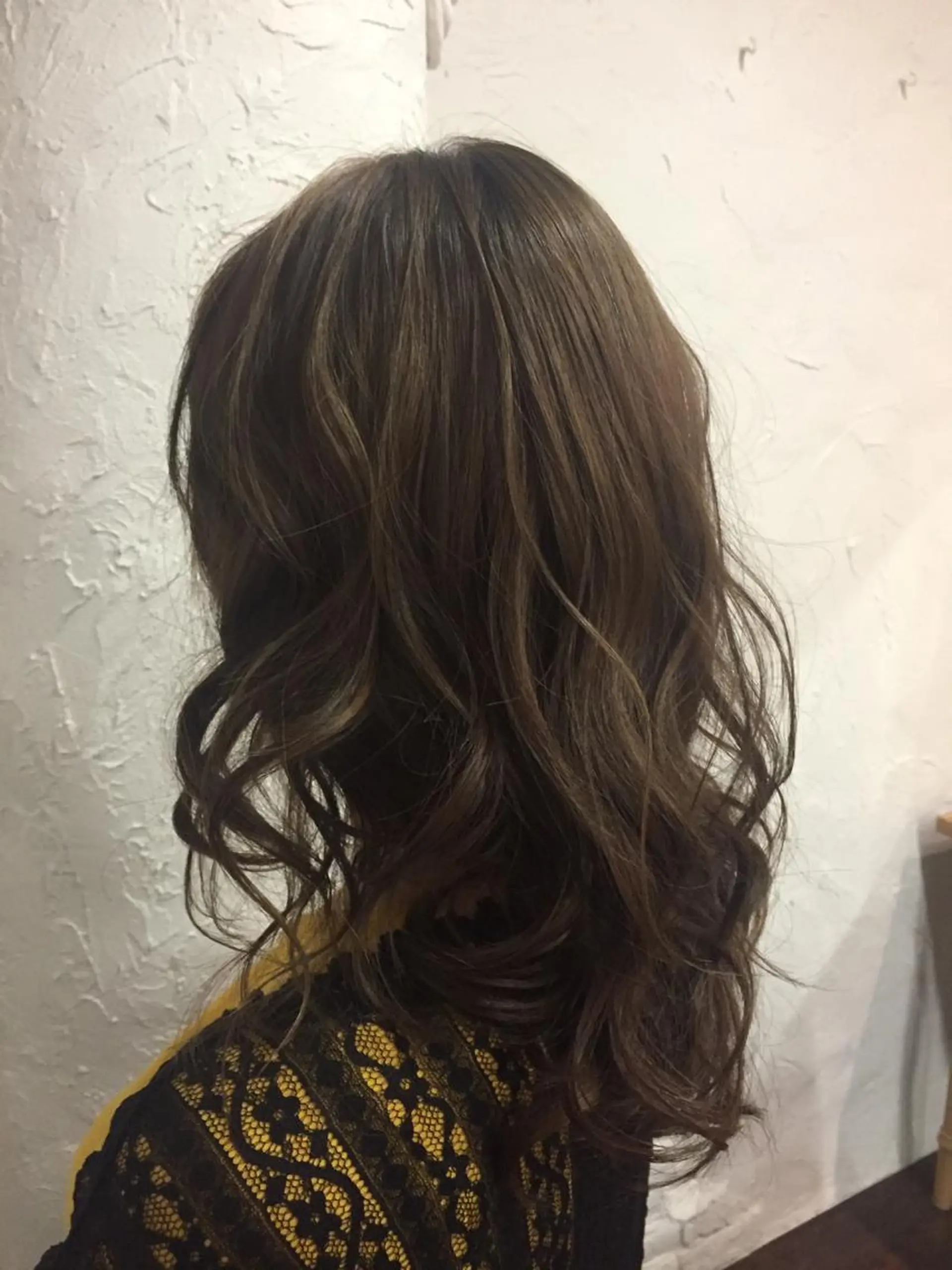 セミロング カラー ベージュカラー オリーブベージュ 伊藤 優希のヘアスタイル