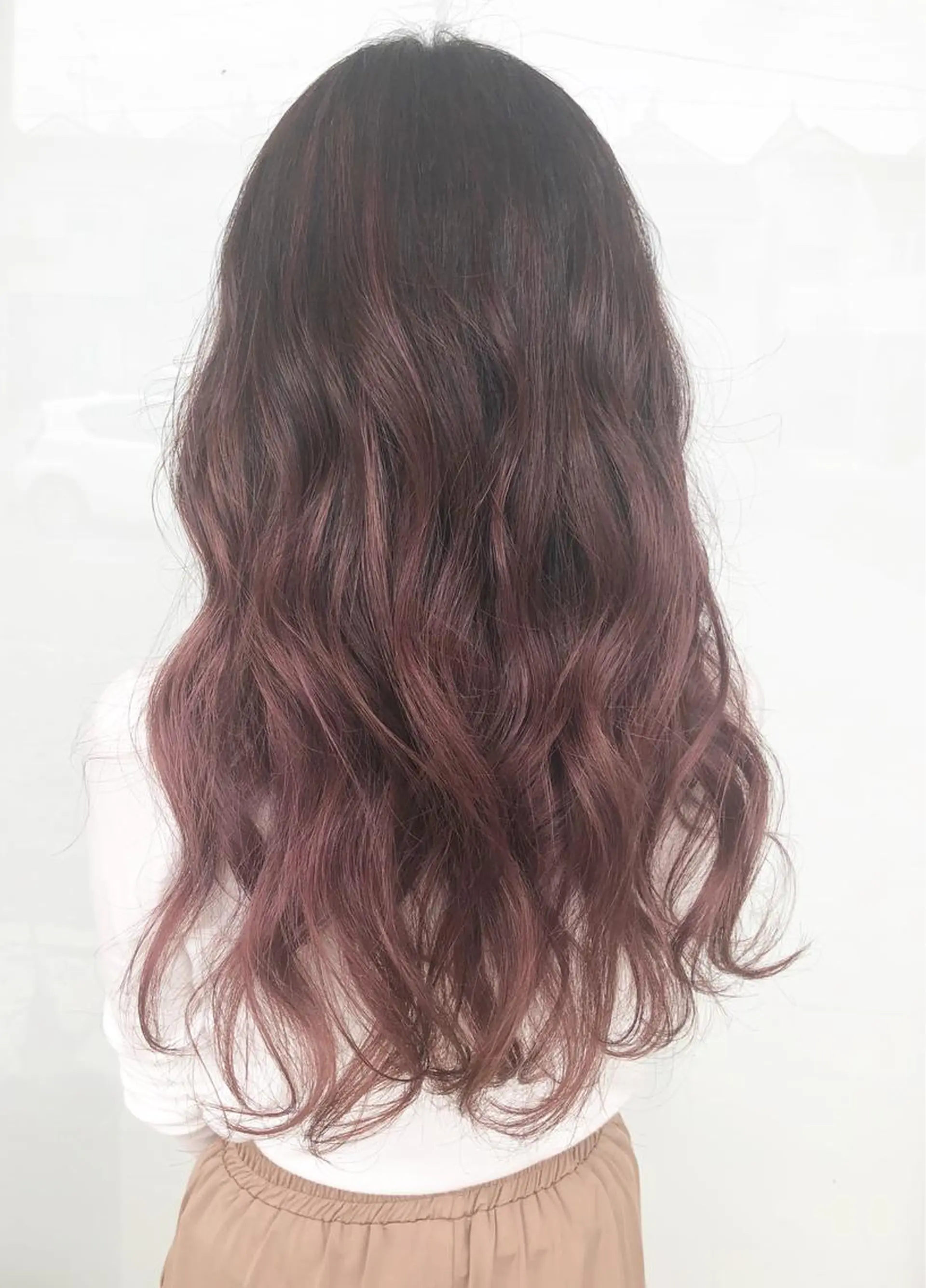 ミディアム カラー 小嶋 真滋のヘアスタイル