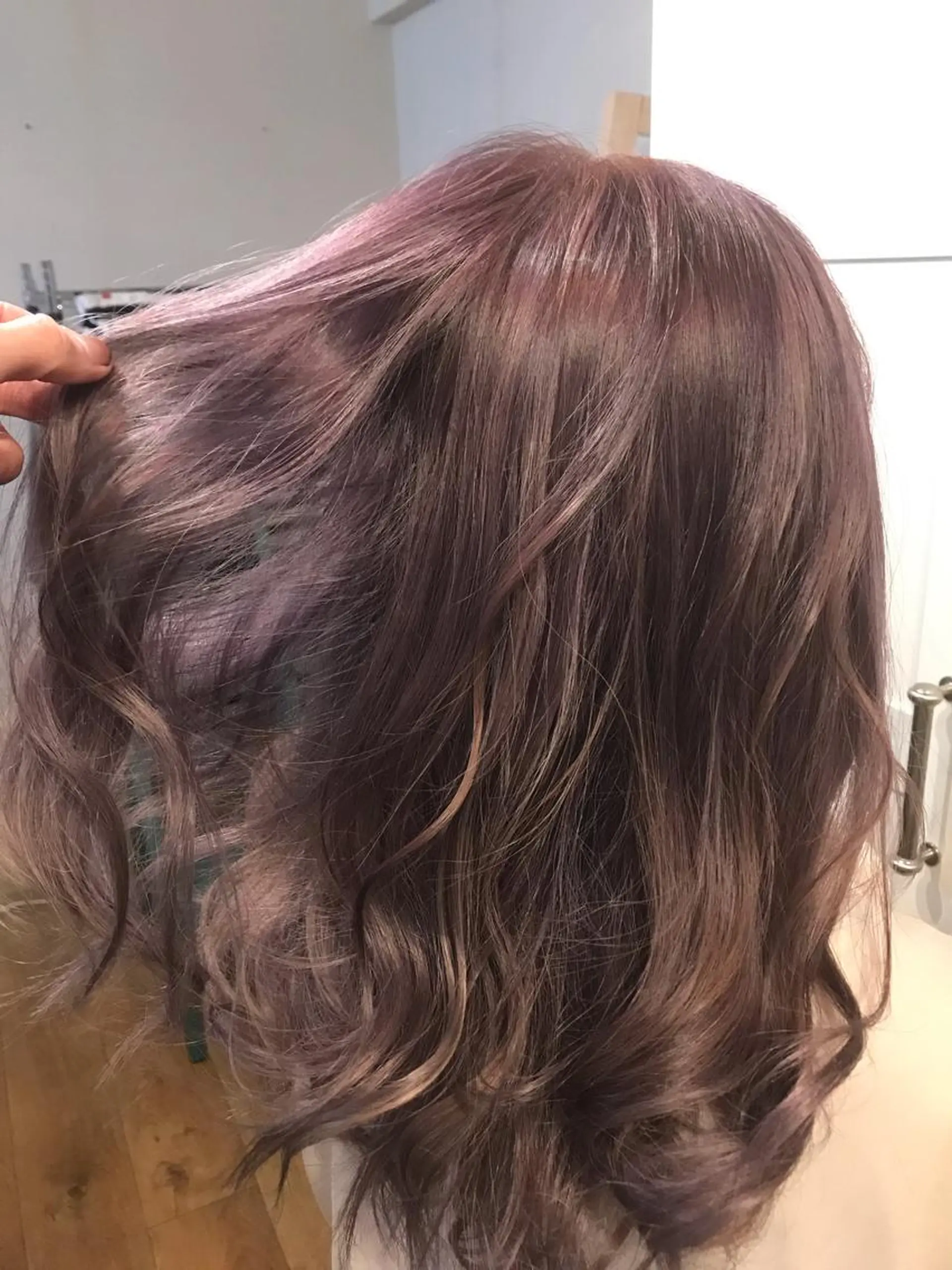 カラー ブリーチ ラベンダーカラー ラベンダーピンク ピンクカラー ヘアカラー トリートメント ✅ｼｪｱｻﾛﾝJAM 相田友和のヘアスタイル