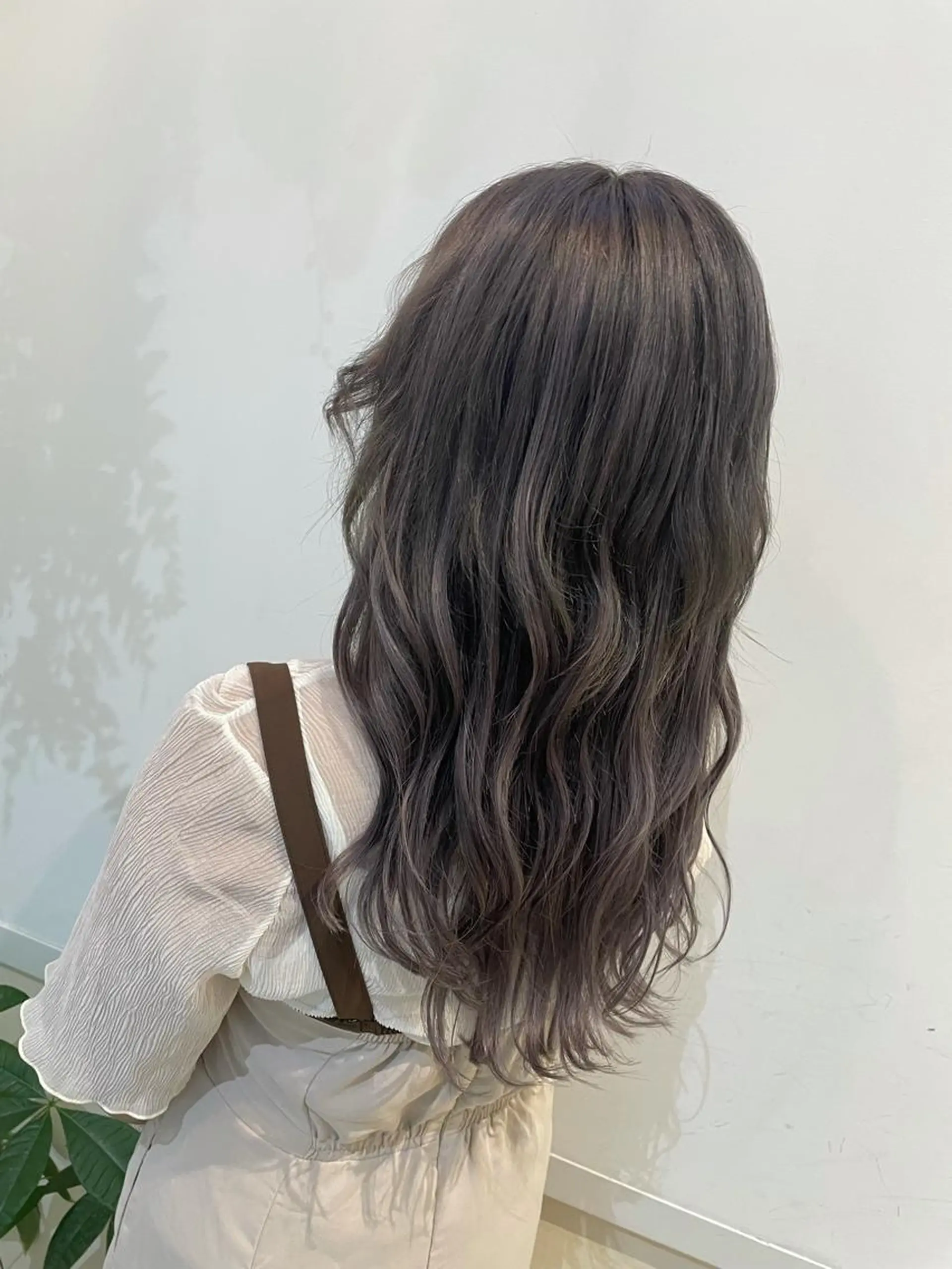 ミディアム エクステ 極艶透明感カラー🐰 髪質改善/出雲つぐみのヘアスタイル