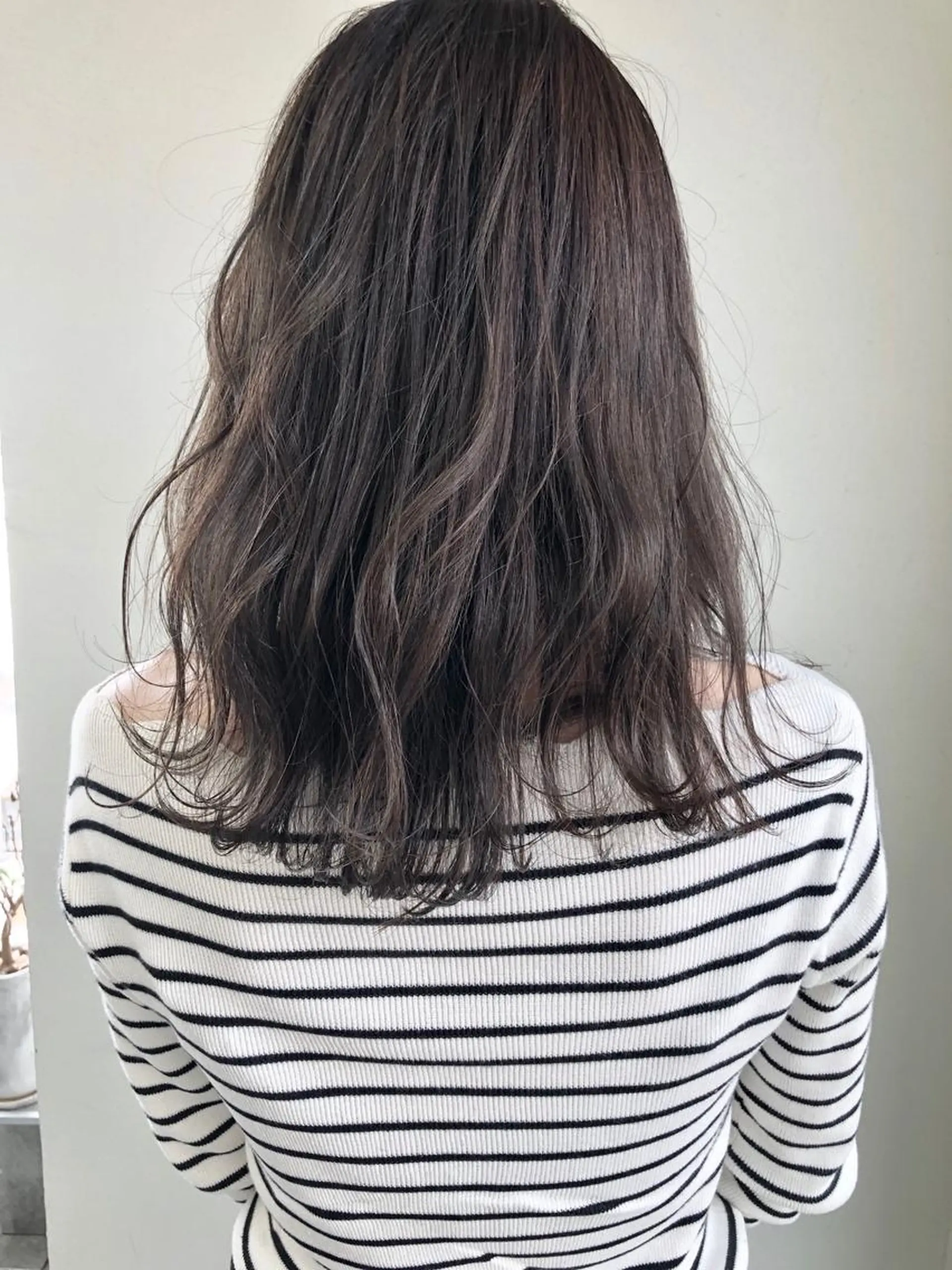 ミディアム カット ヘアカラー トリートメント 小澤大輔 YOLO hairのヘアスタイル