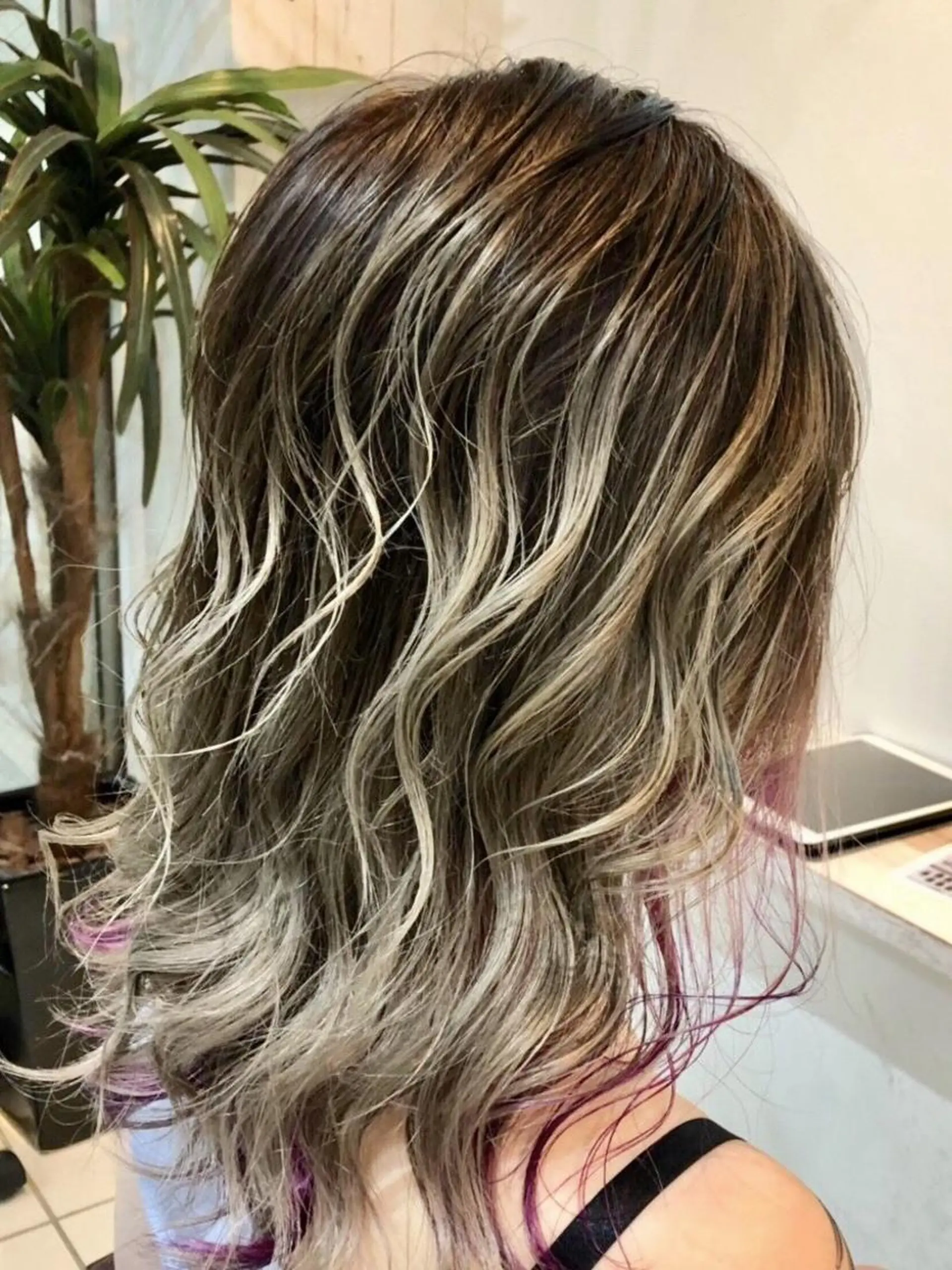 ロング カラー ヘアアレンジ Device ディバイスのヘアスタイル