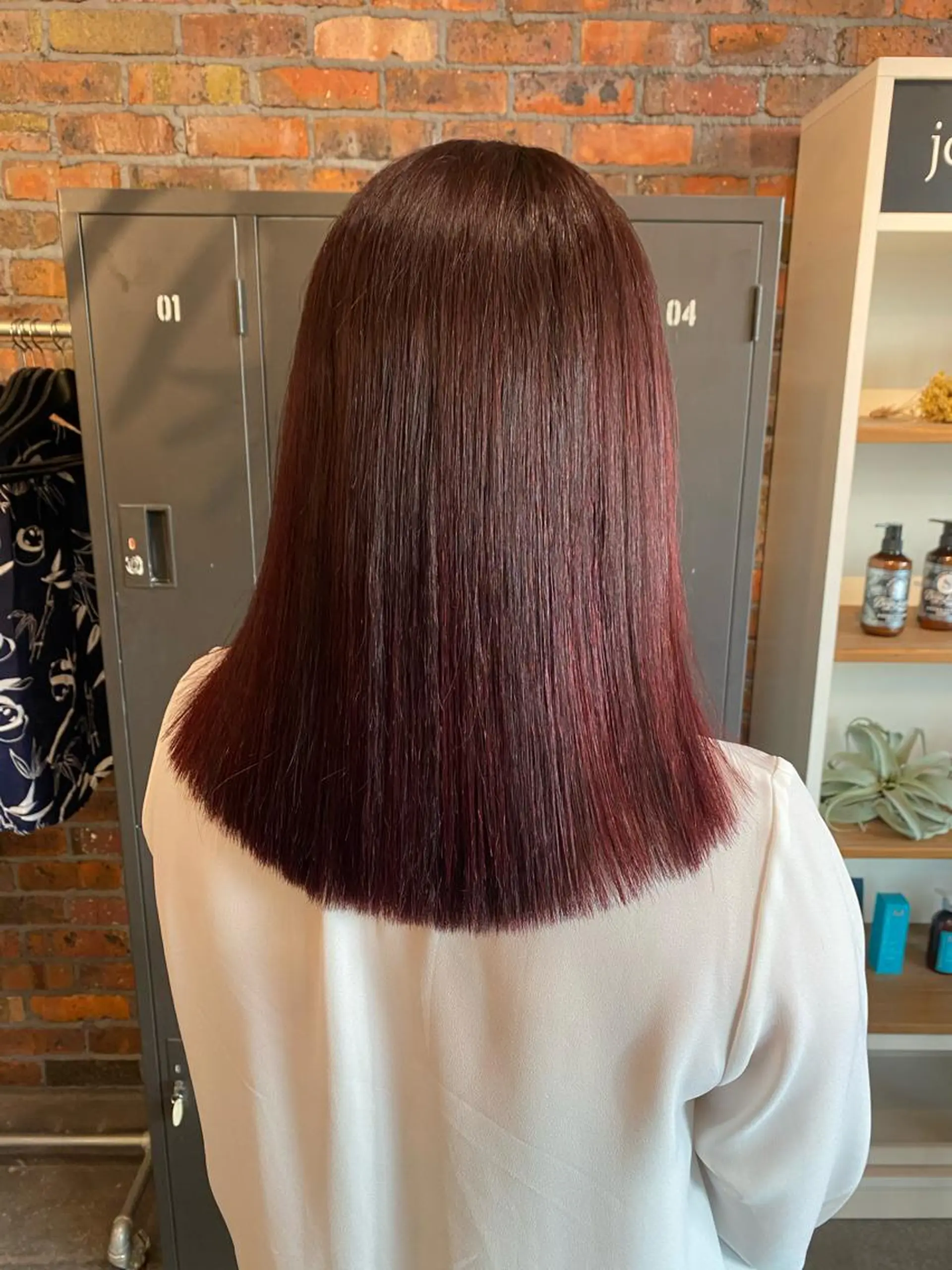 ミディアム カラー ブリーチ ブリーチなしカラー レッドカラー the BRIDGE 加藤みのりのヘアスタイル