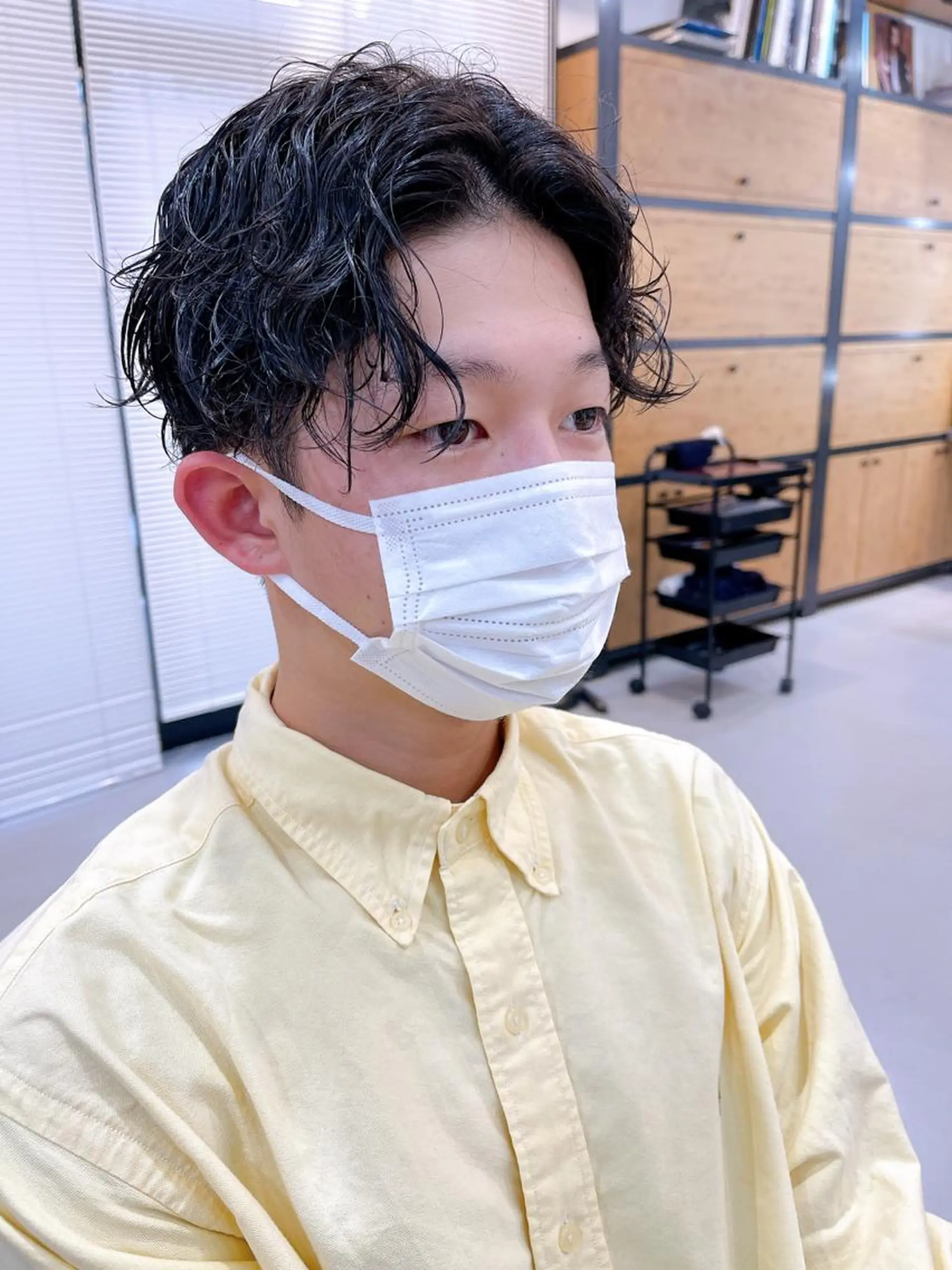 ショート パーマ メンズ センターパート メンズパーマ カット パーマ メンズパーマ タカキリョウのヘアスタイル