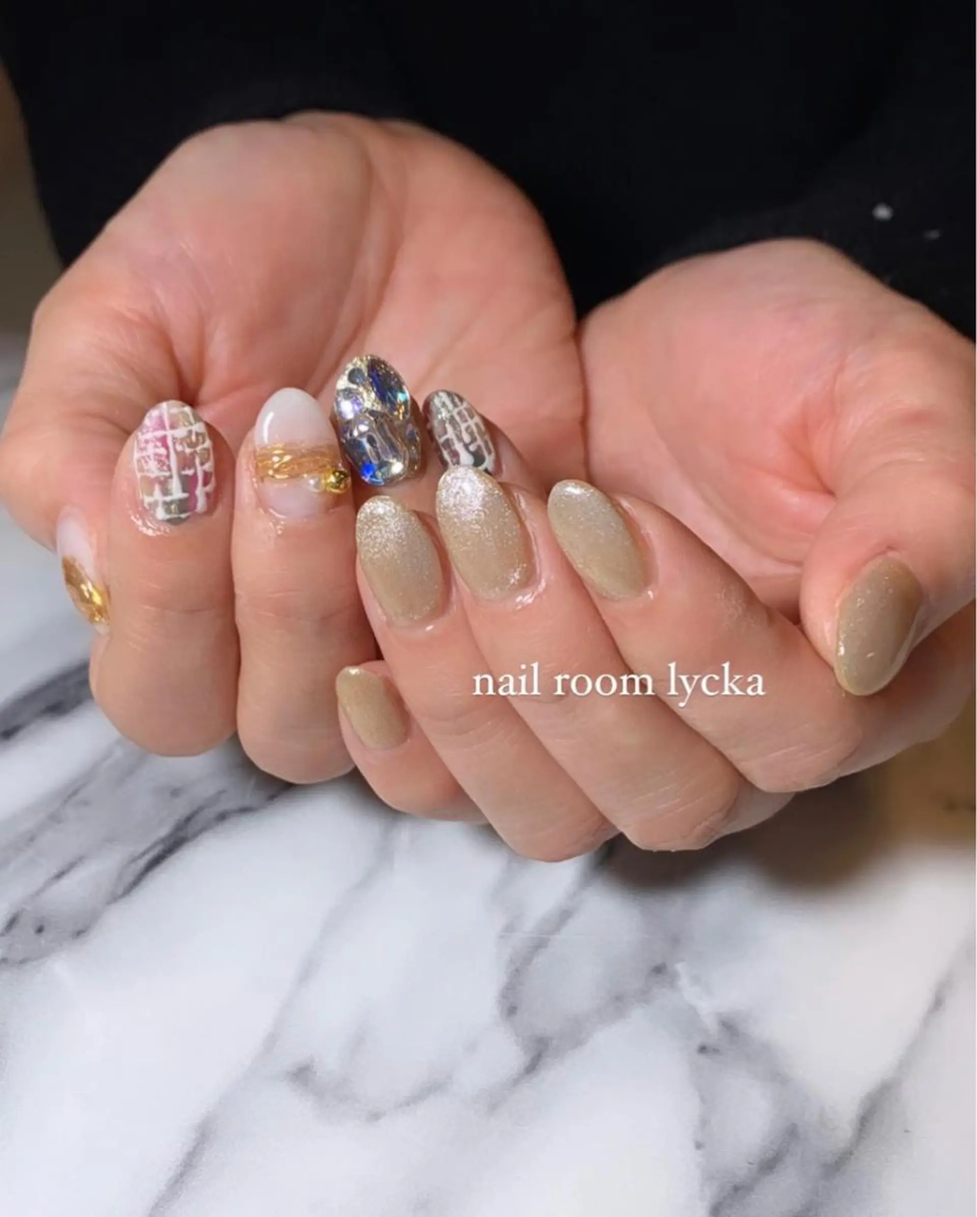 ネイル ﾈｲﾙﾙｰﾑﾘｯｶ 𝐦𝐚𝐲𝐮のネイルデザイン