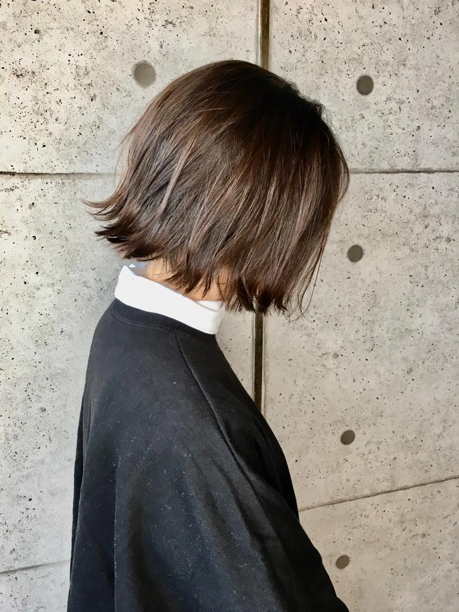 ショート 足立 磨咲のヘアスタイル