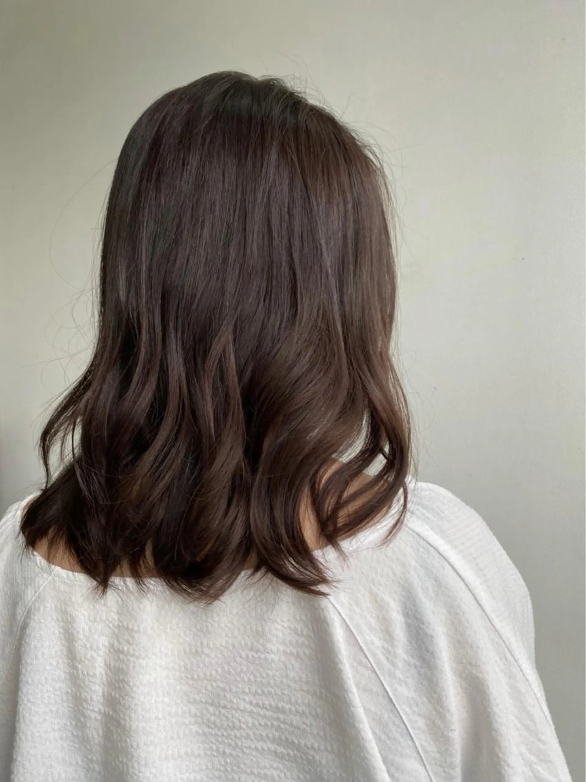 ミディアム カラー les baladins du miroir所属・🍃YURI 🍃のヘアスタイル